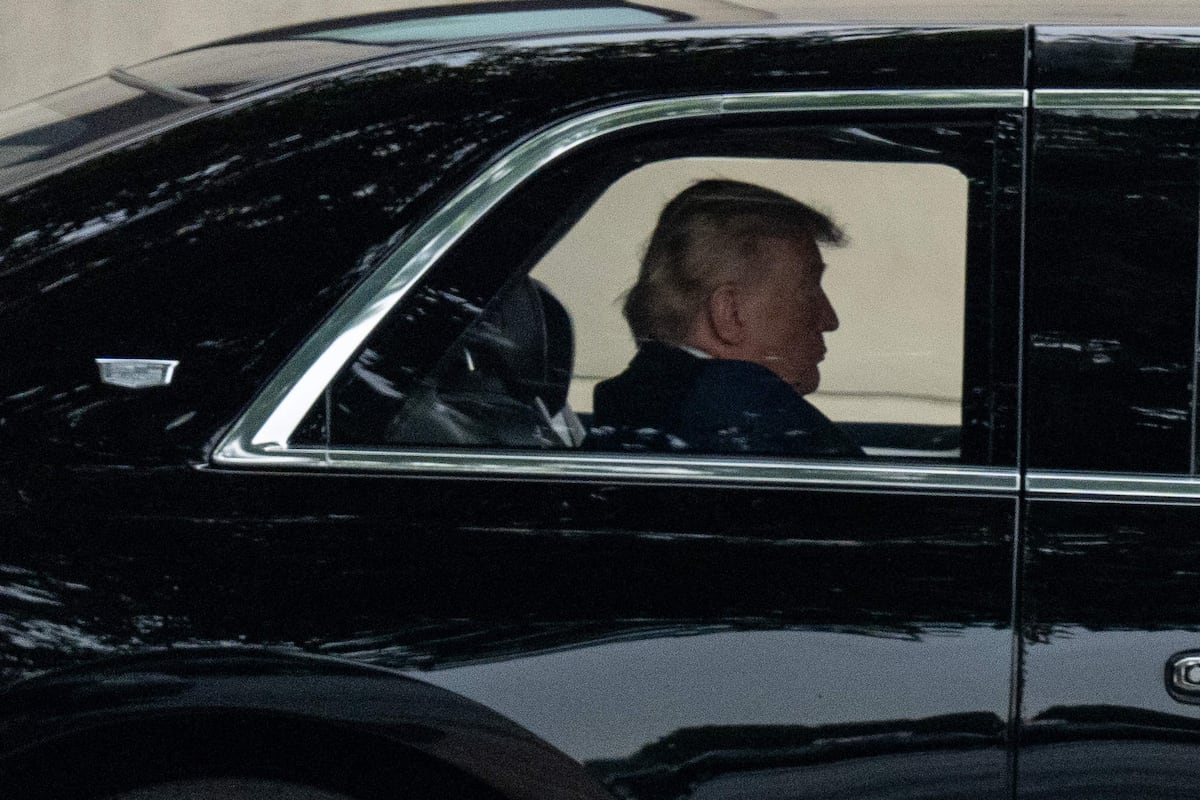 Donald Trump en « excellente santé » : les médias américains questionnent  les déclarations de la Maison-Blanche