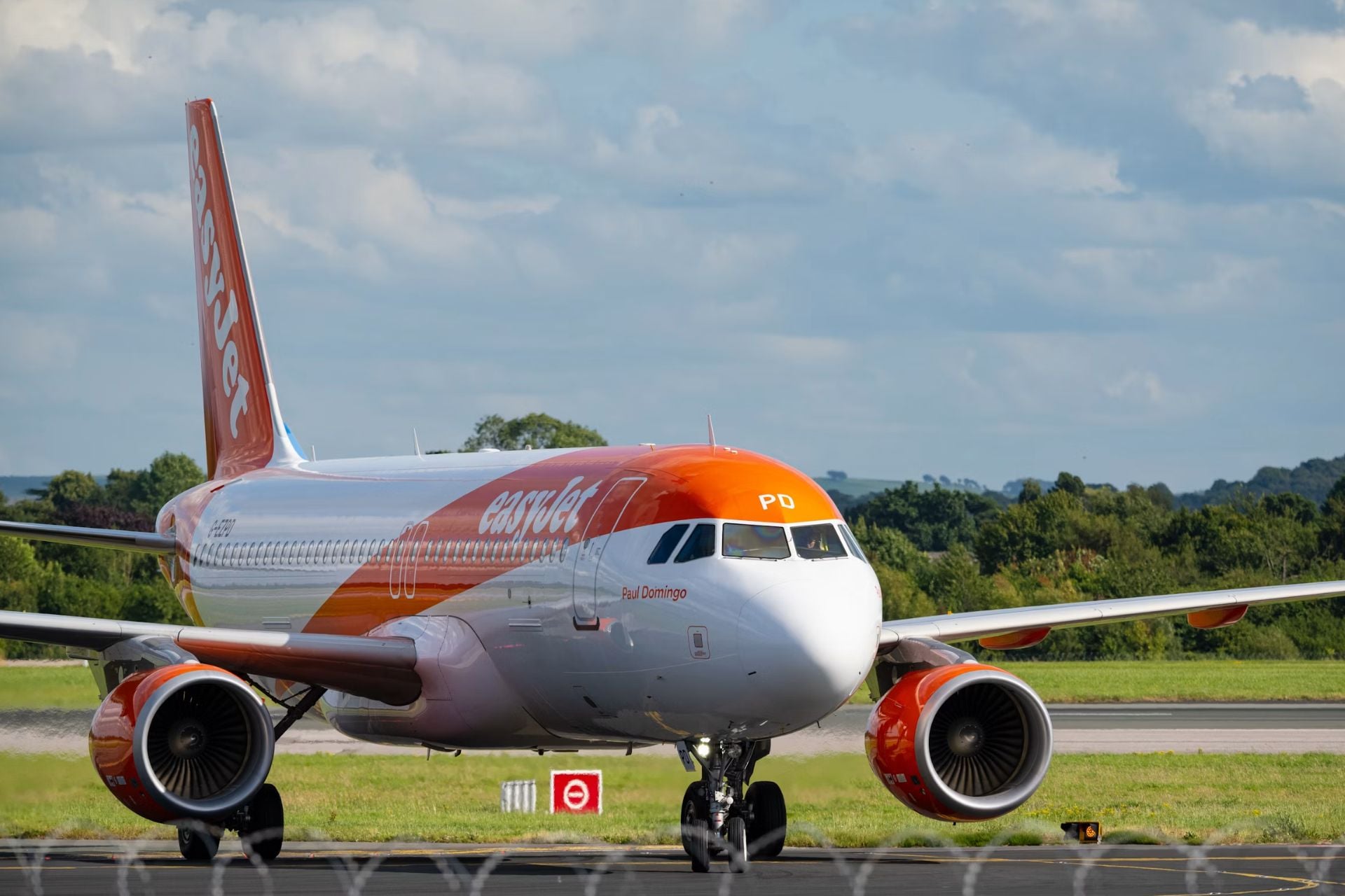 Ce vol EasyJet a atterri à 1 472 km de sa destination à cause d'une  batterie externe oubliée dans une valise