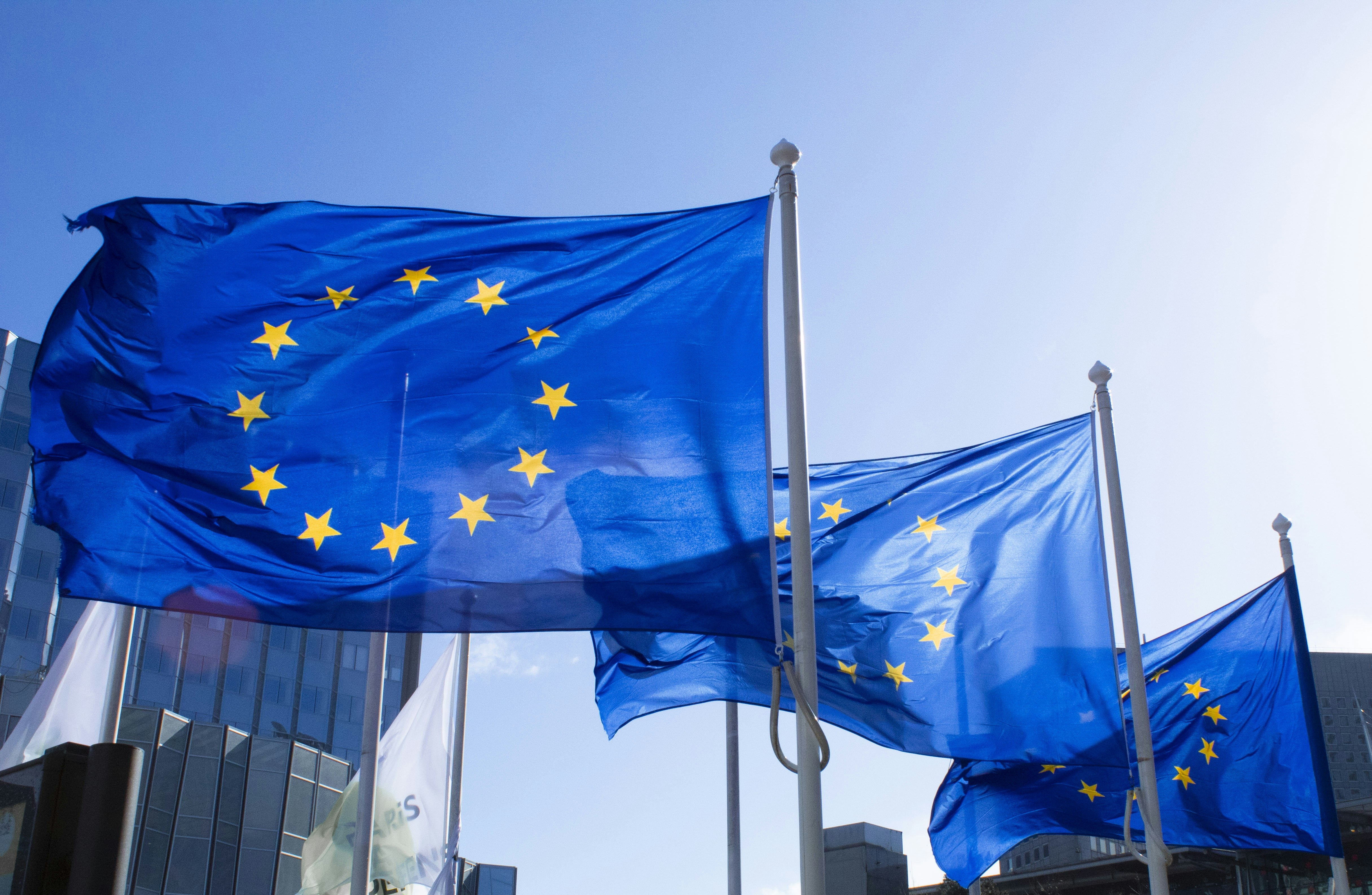 Cloud souverain : l'UE pourrait restreindre AWS, Microsoft et Google sur  les données publiques sensibles dès le 27 mai 2026 — Frandroid