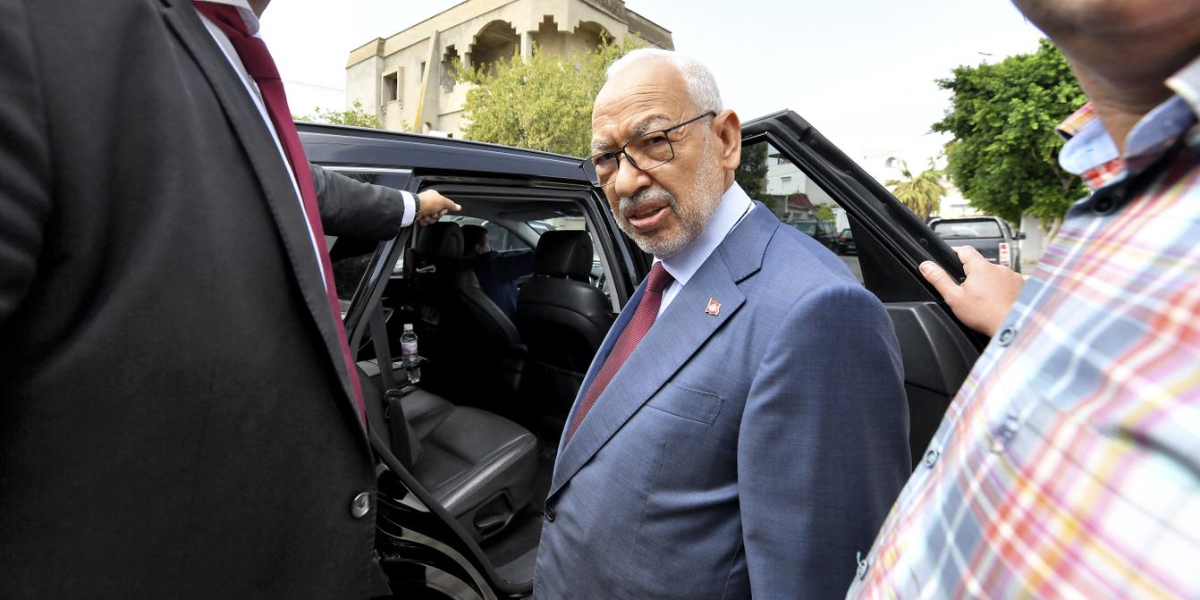 En Tunisie, Rached Ghannouchi, figure de l'opposition et déjà incarcéré, a  été condamné à la perpétuité