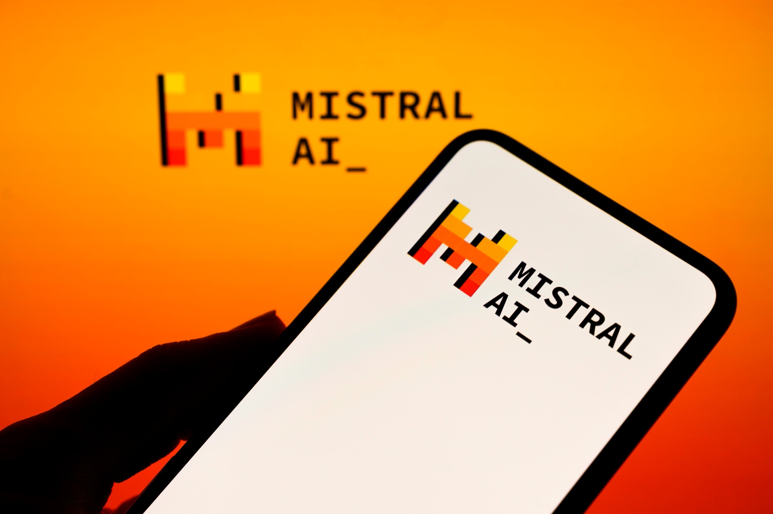 OnlyOffice déploie Mistral AI gratuitement sur iOS et vous laisse contrôler  vos sauvegardes