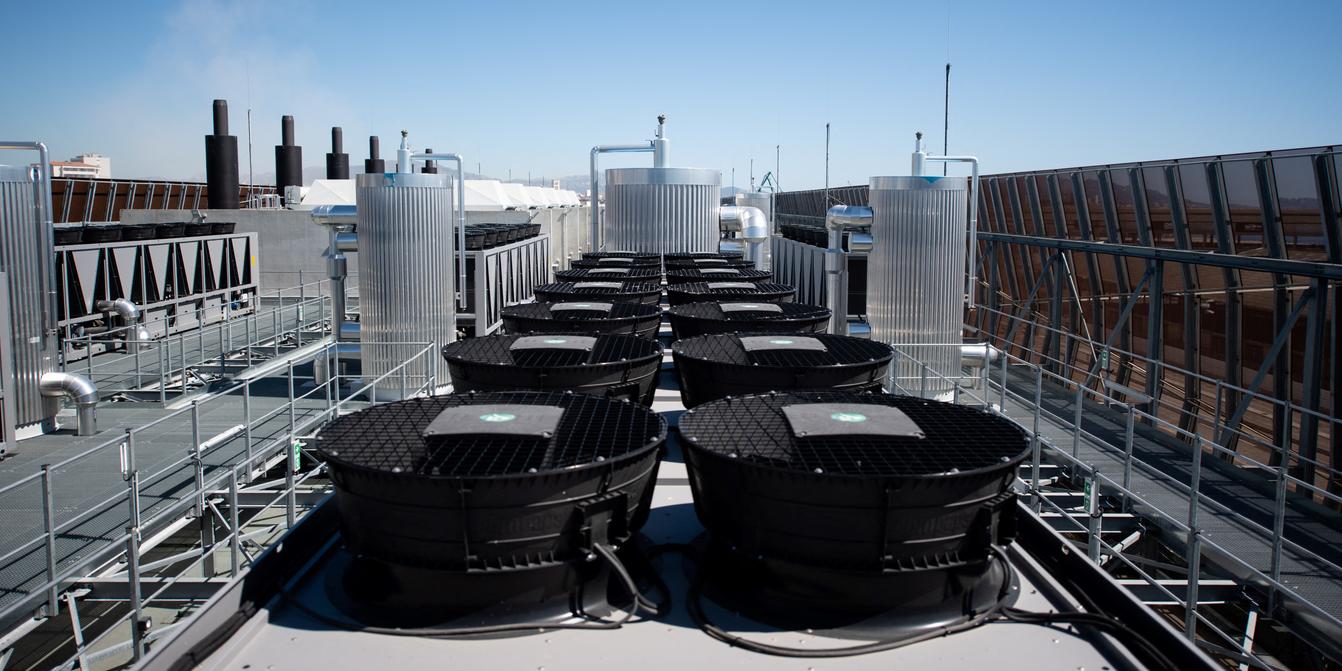 En France, l'inquiétante envolée des émissions de CO₂ des data centers