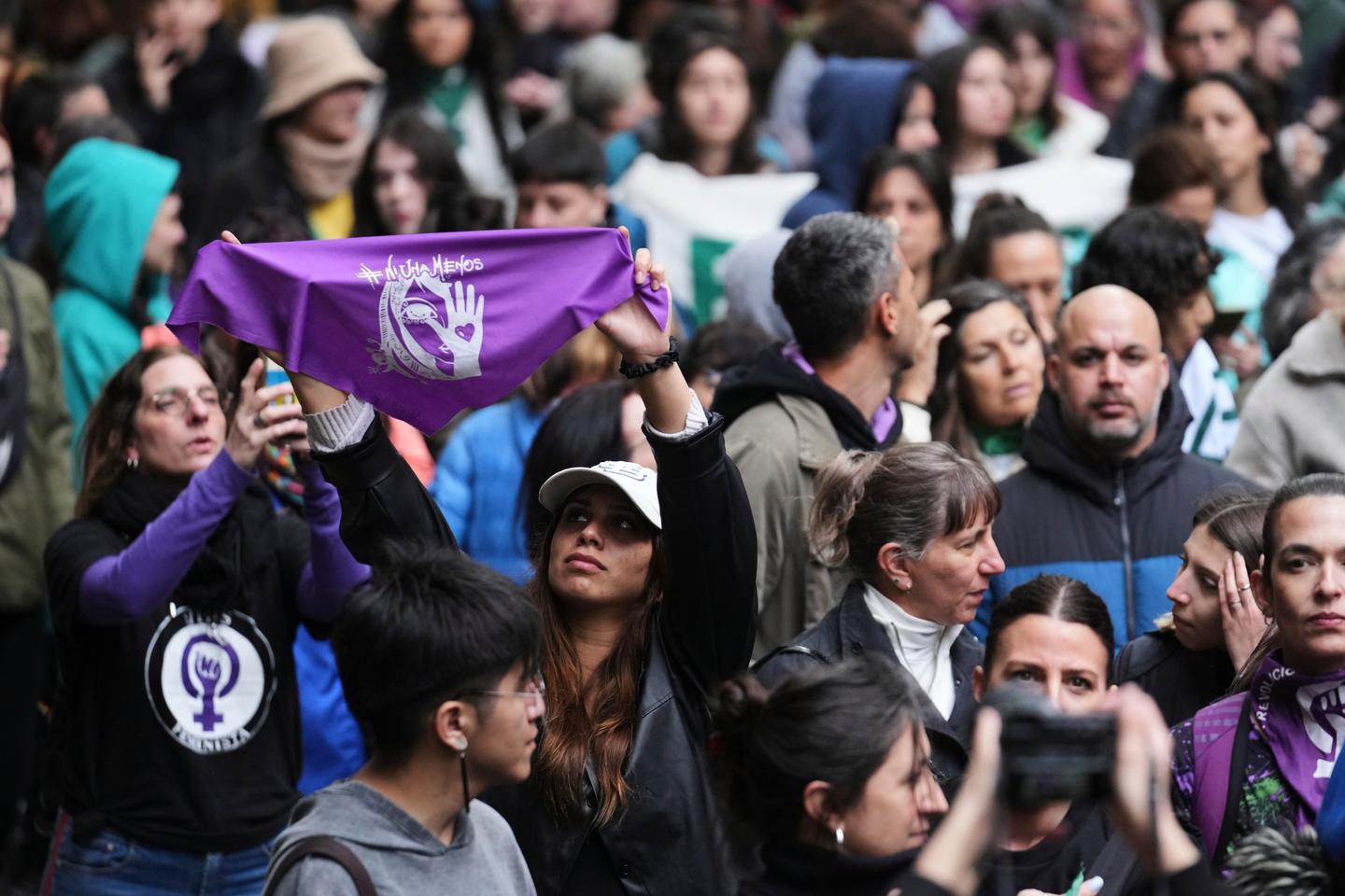 En Argentine, un triple « narcoféminicide » provoque l'indignation