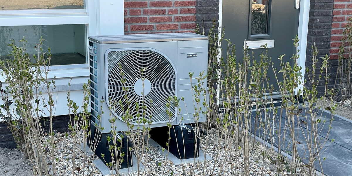 Pompes à chaleur : malgré les aides, un reste à charge de 23 400 euros  freine encore les ménages - Capital.fr