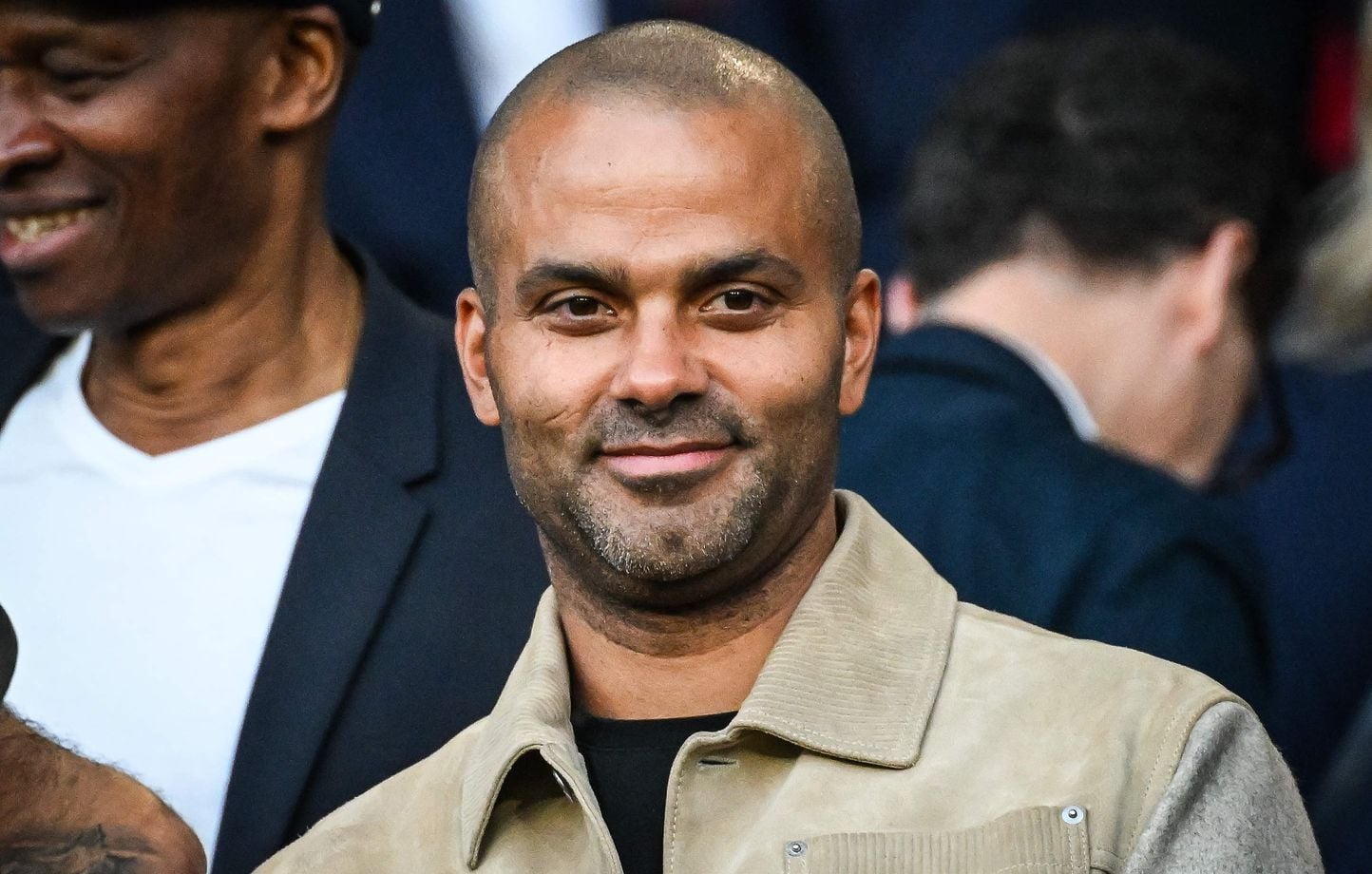 J'en ai parlé avec Zidane… » Tony Parker « super excité » pour ses débuts  comme entraîneur de l'équipe de France U17