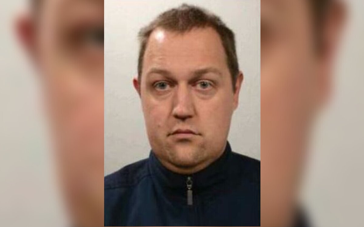 Déjà condamné à la réclusion criminelle à perpétuité en Allemagne pour  trois meurtres d'enfants et une dizaine d'agressions sexuelles, Martin Ney  présente un profil criminel unique, selon les experts. Éducateur le jour,