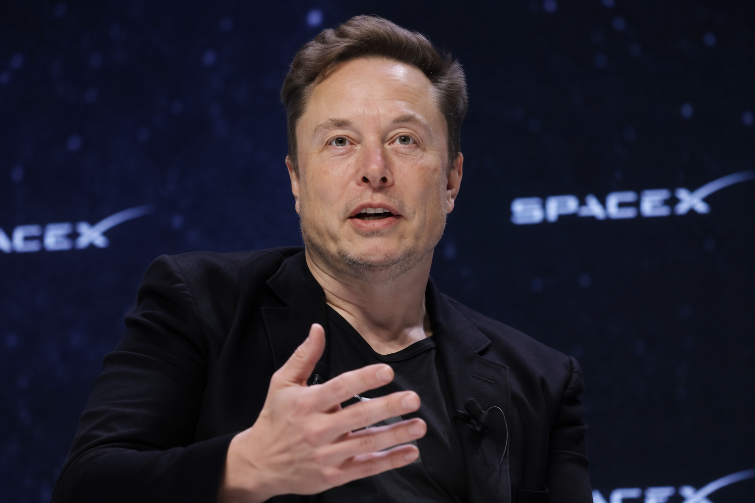 Goldman Sachs prévoit que les revenus IA de SpaceX atteindront 322  milliards de dollars d'ici 2030