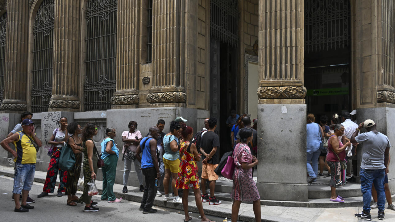 Les entreprises étrangères quittent Cuba sous pression américaine - RFI