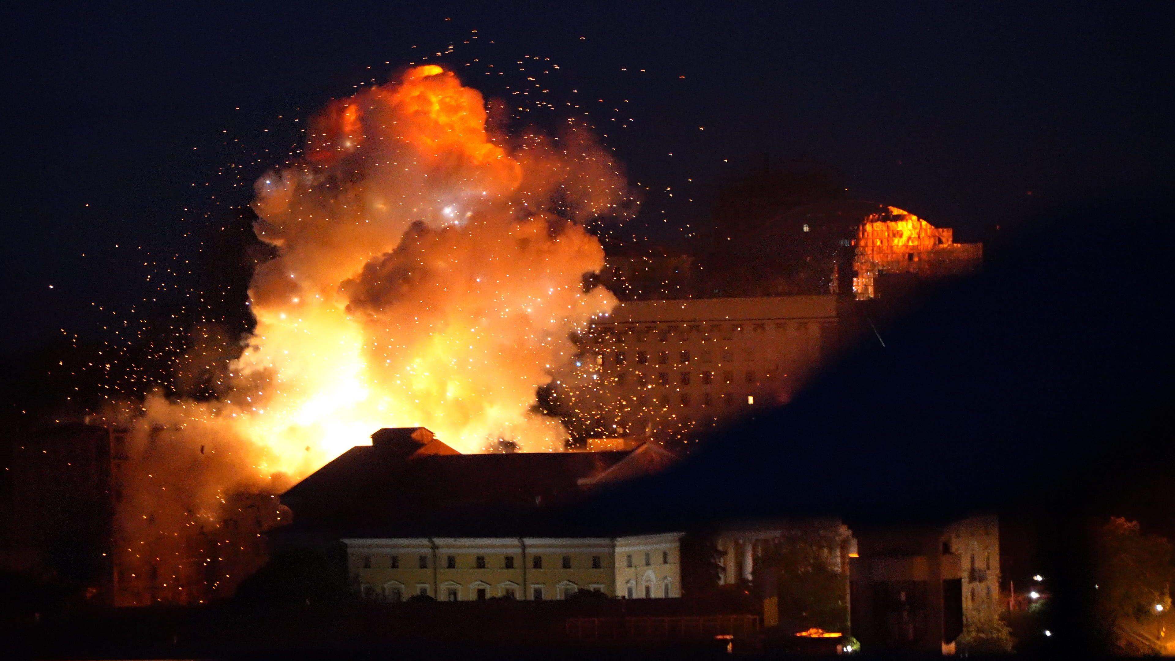 Russia ramps up threats against Ukraine. What does that say about the war?  - BBC News