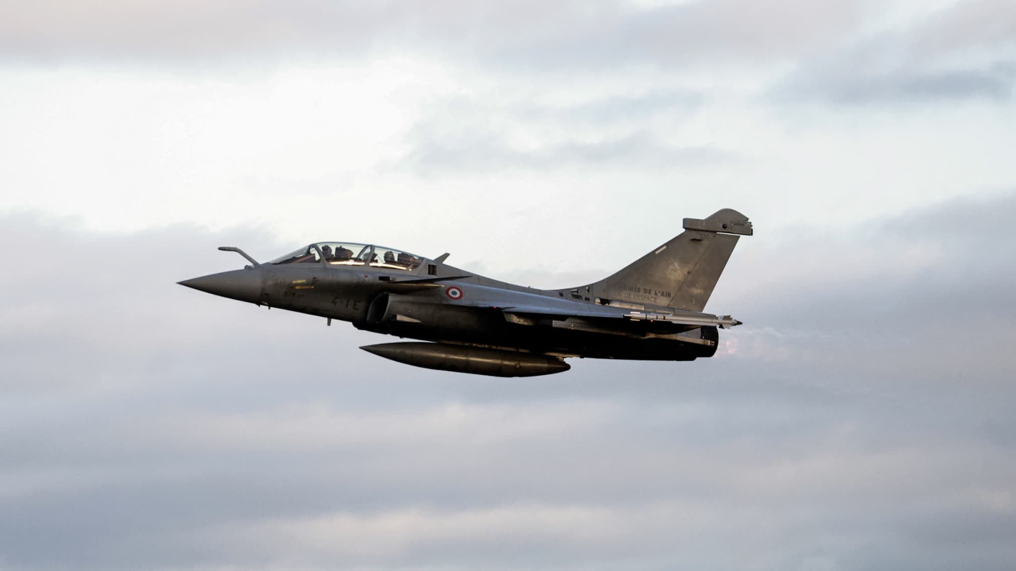 Moscou poursuit ses provocations contre l'Otan: des Rafale français ont " intercepté" et "escorté" six avions russes dans l'espace aérien balte
