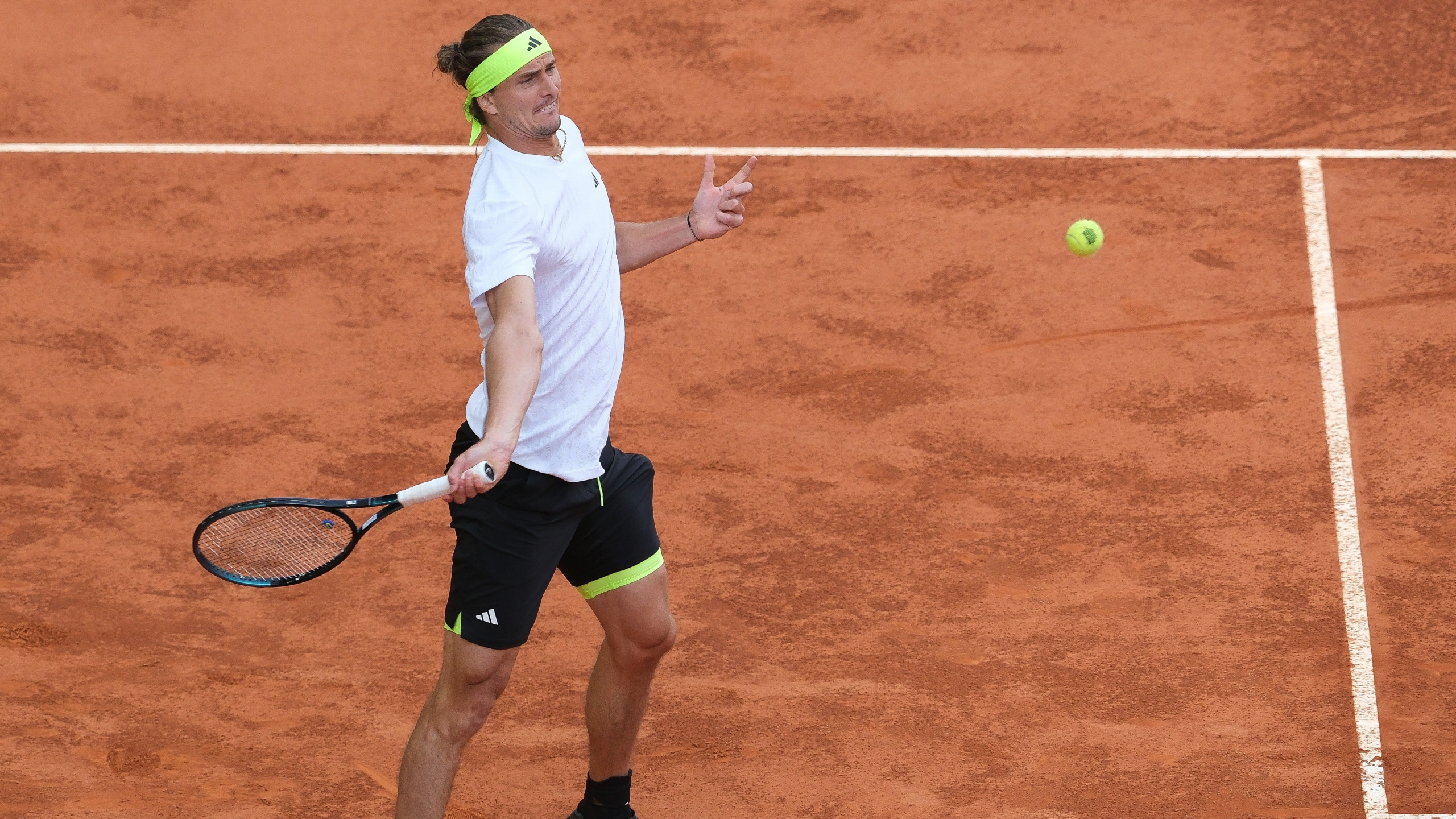 Roland-Garros : Zverev face à Mensik avant le duel 100 % italien ce 5 juin  - Affiches Parisiennes