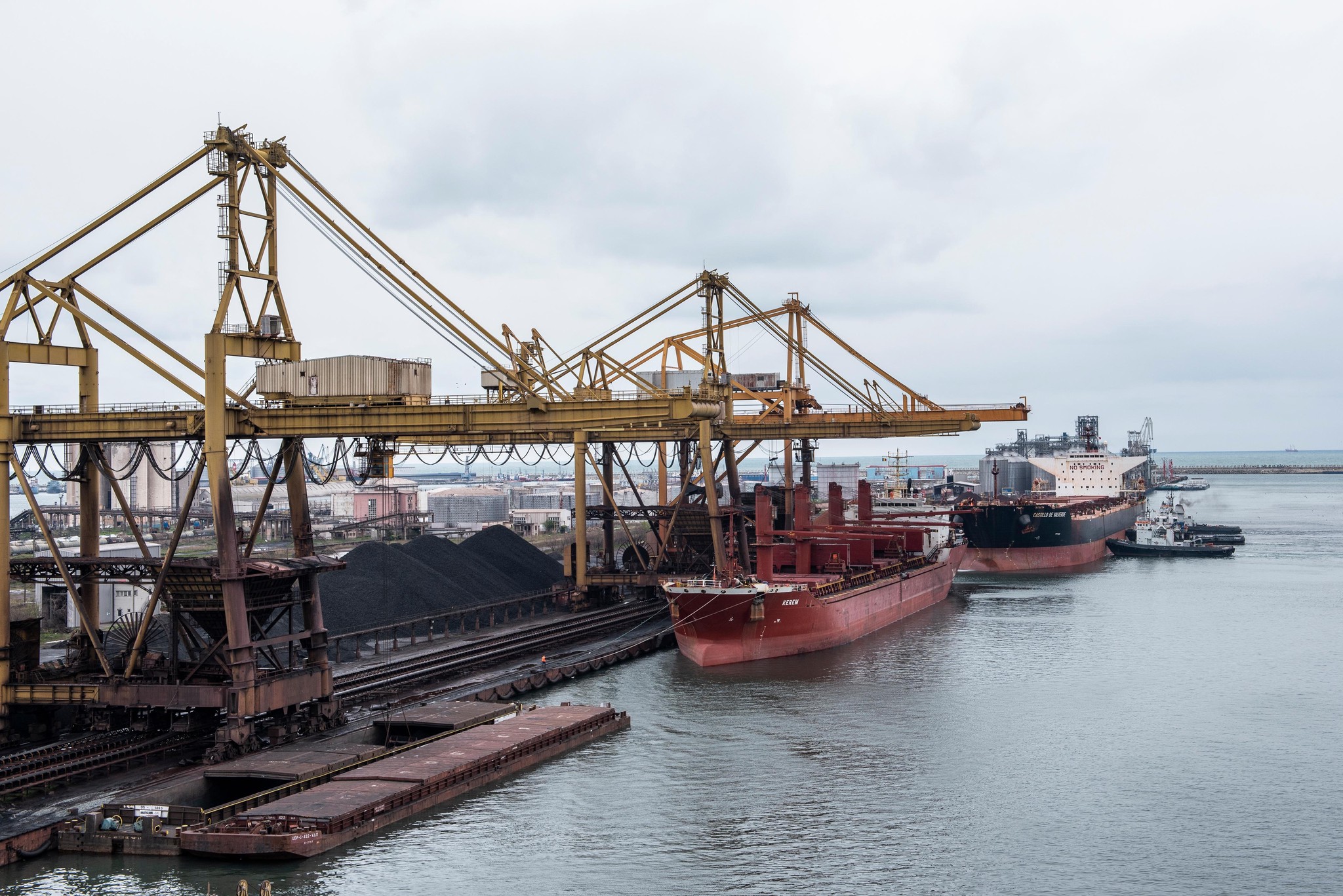 Base arrière de la mer Noire: Le port roumain de Constanta prend la relève d 'Odessa