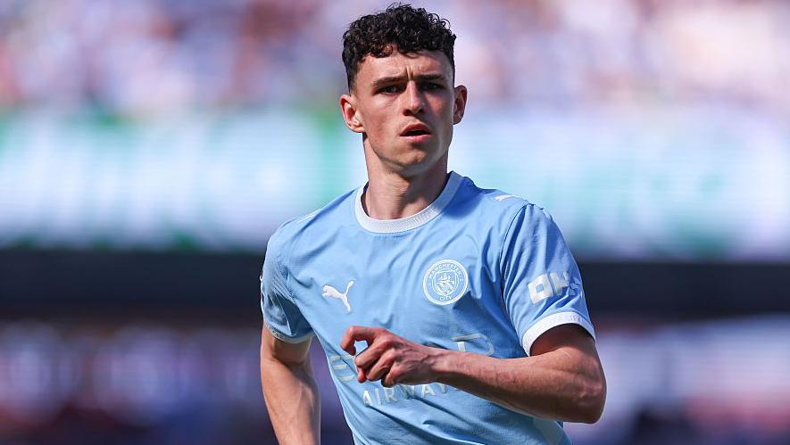 Phil Foden: Manchester City midfielder is 'victim' of fixture schedule  after missing out on England spot - BBC Sport