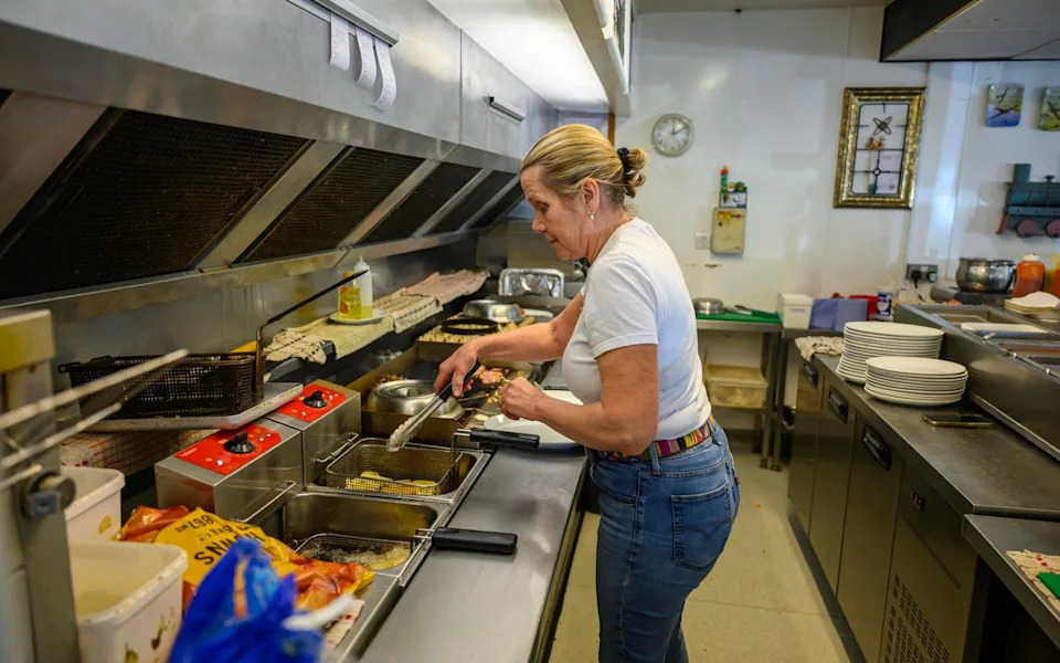 I live in survival mode': The rise of the multi-job workforce - AOL