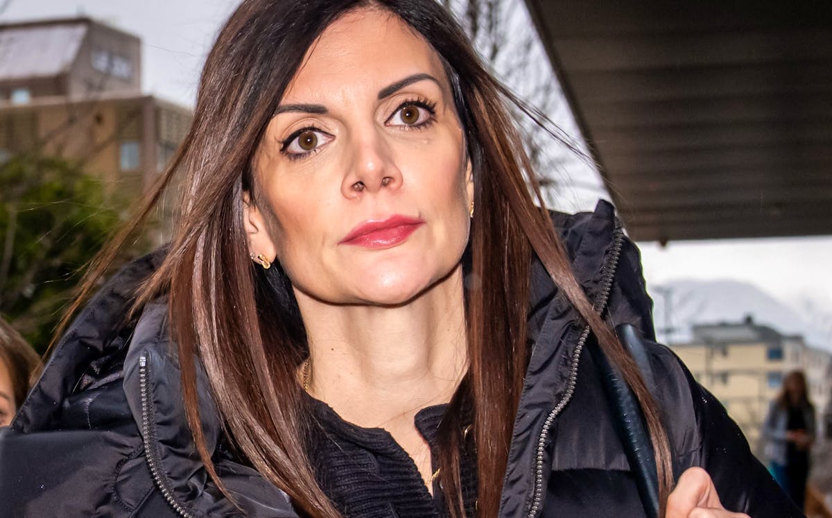 Jessica Moretti aussi inculpée de faux dans les titres - 20 minutes
