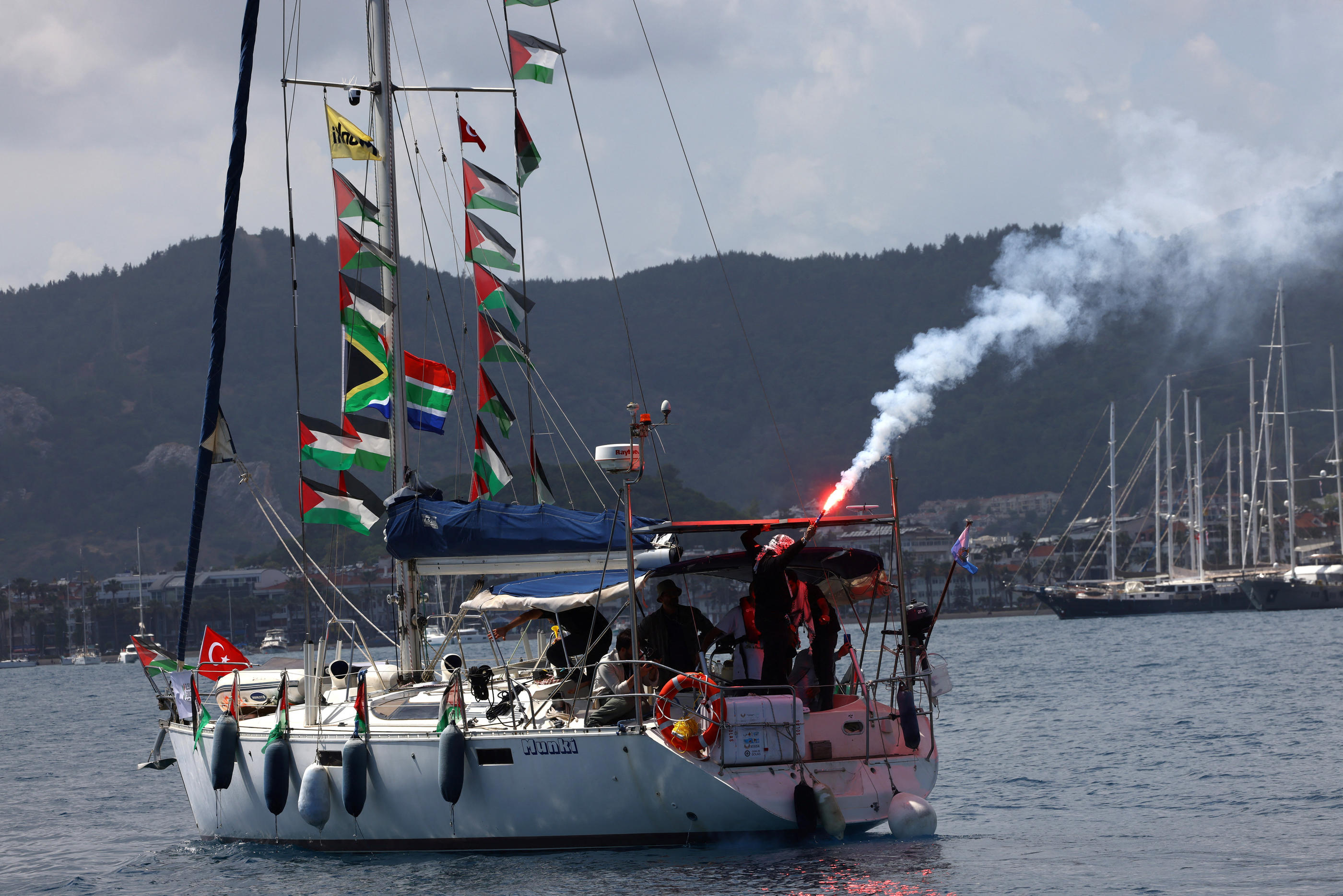 Flottille pour Gaza : le parquet national antiterroriste français ouvre une enquête  pour « tortures » et « crime de guerre » - Le Parisien