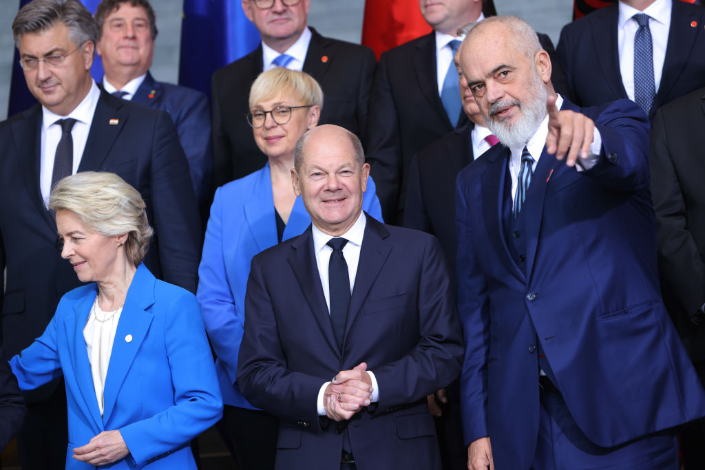 Sommet UE-Balkans : les dirigeants européens s'engagent à resserrer les  liens avec la région | Euractiv FR