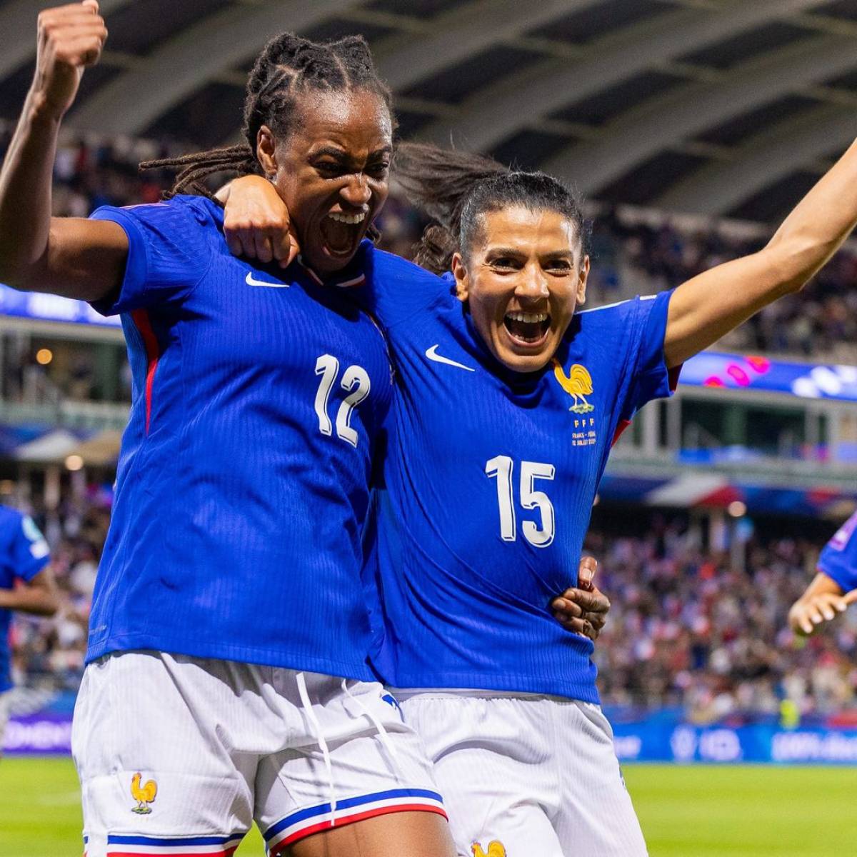 Qualifs CdM 2027 : les Bleues écrasent la Pologne et confortent leur  première place