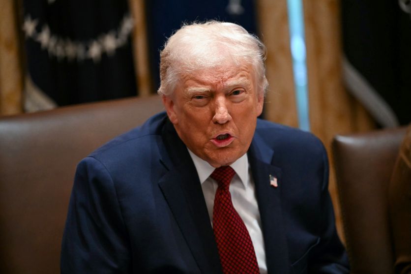 Trump annonce 12 milliards de dollars d'aide pour les agriculteurs  américains, frappés par ses droits de douane