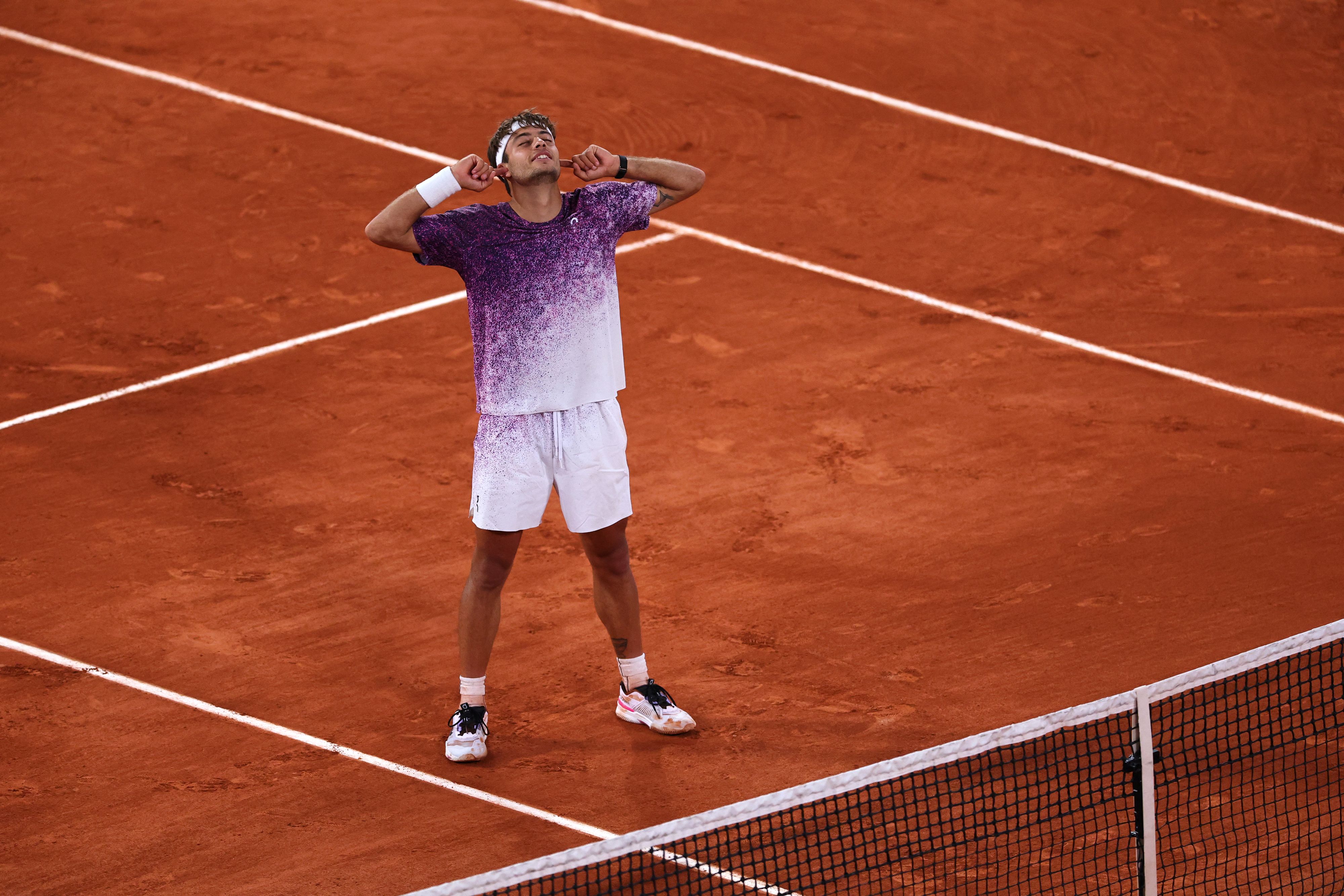 Flavio Cobolli élimine Felix Auger-Aliassime et atteint les demi-finales de  Roland-Garros - 20 minutes