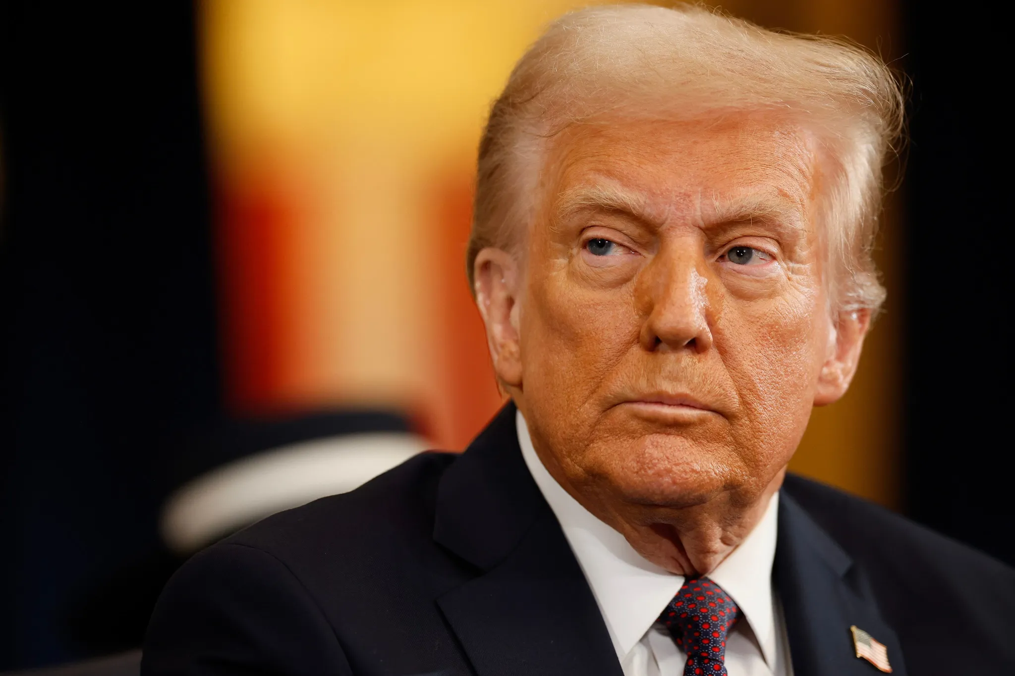 Journal de 8 heures : à peine arrivé, Donald Trump gracie des condamnés pour  l'assaut du Capitole | France Inter