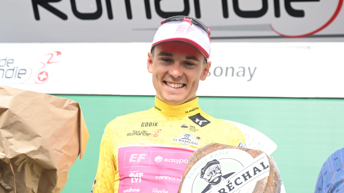 Alex Baudin : "Le peloton commence à en avoir un peu marre de se faire  écraser par Pogacar"