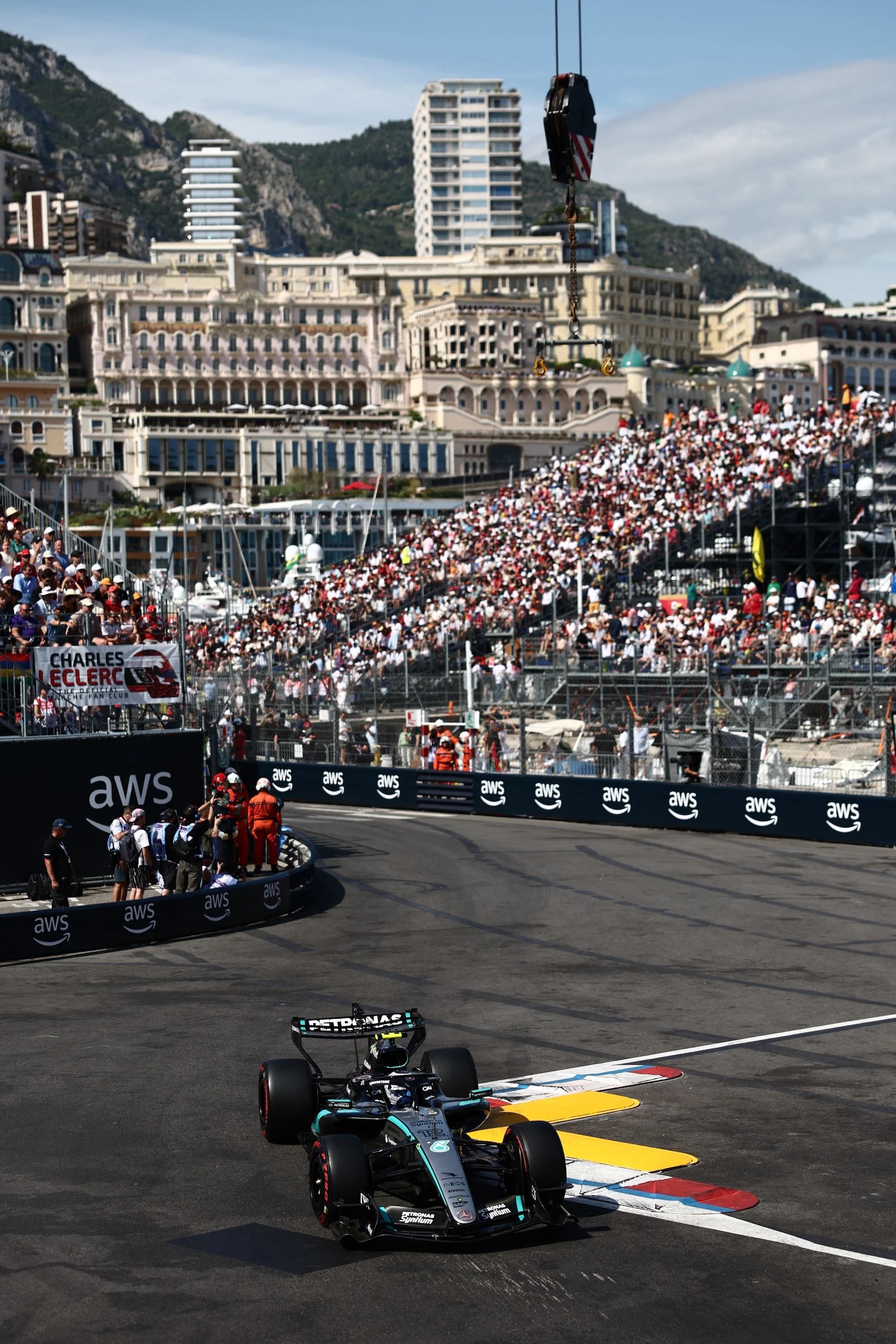 Antonelli s'impose, Verstappen impressionne, les Ferrari déçoivent  (encore)... Les as de Monaco en images - Yahoo Actualités France