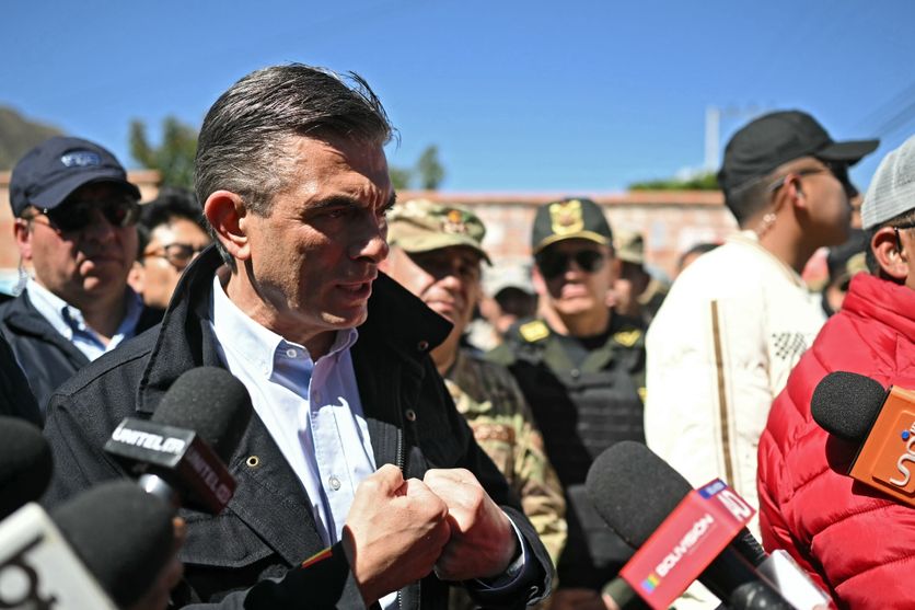 Manifestations en Bolivie: police et armée débloquent une route stratégique  vers La Paz