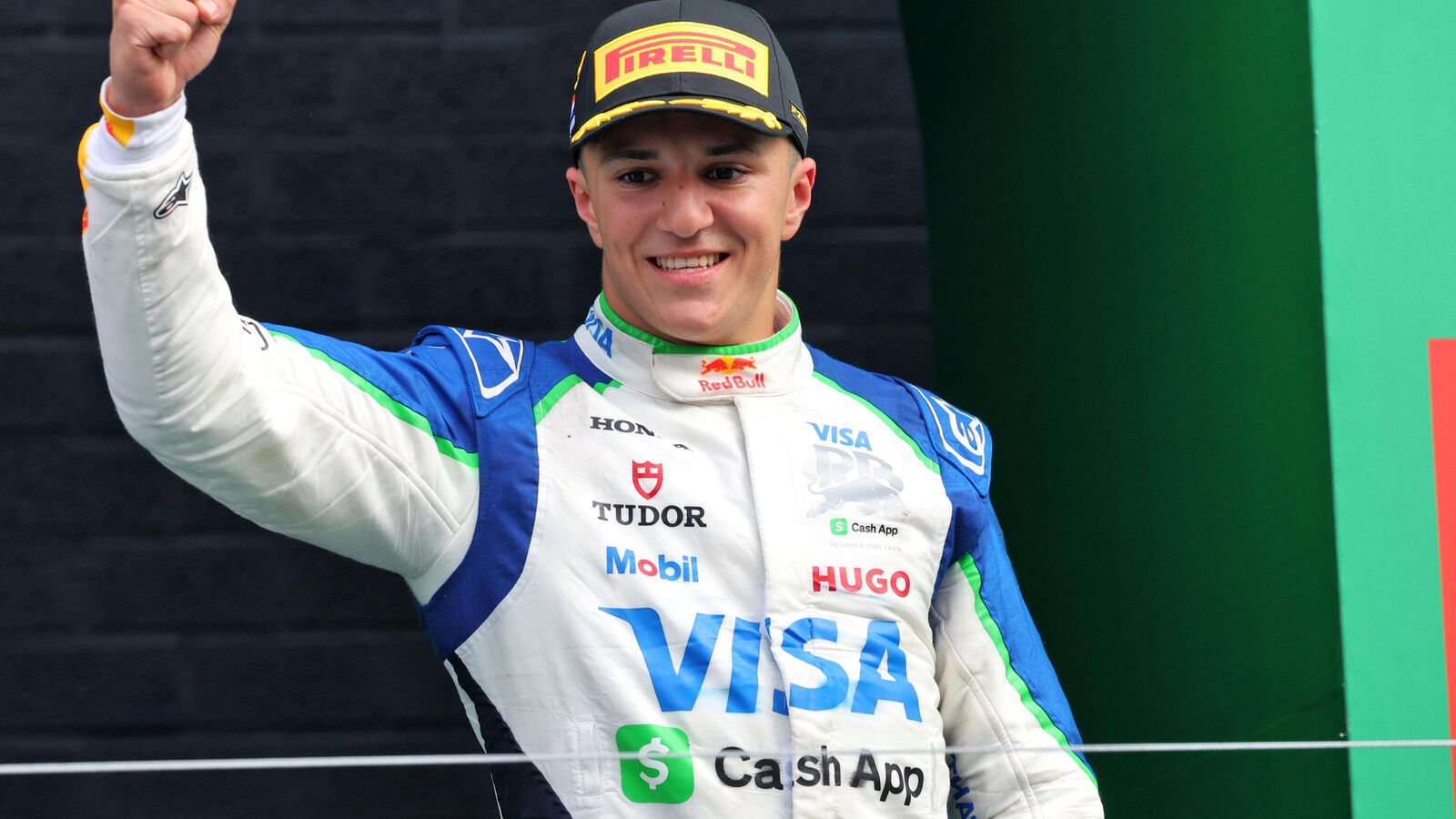 « J'ai toujours voulu être là » : l'émotion d'Isack Hadjar après son  premier podium en Formule 1 - Le Parisien