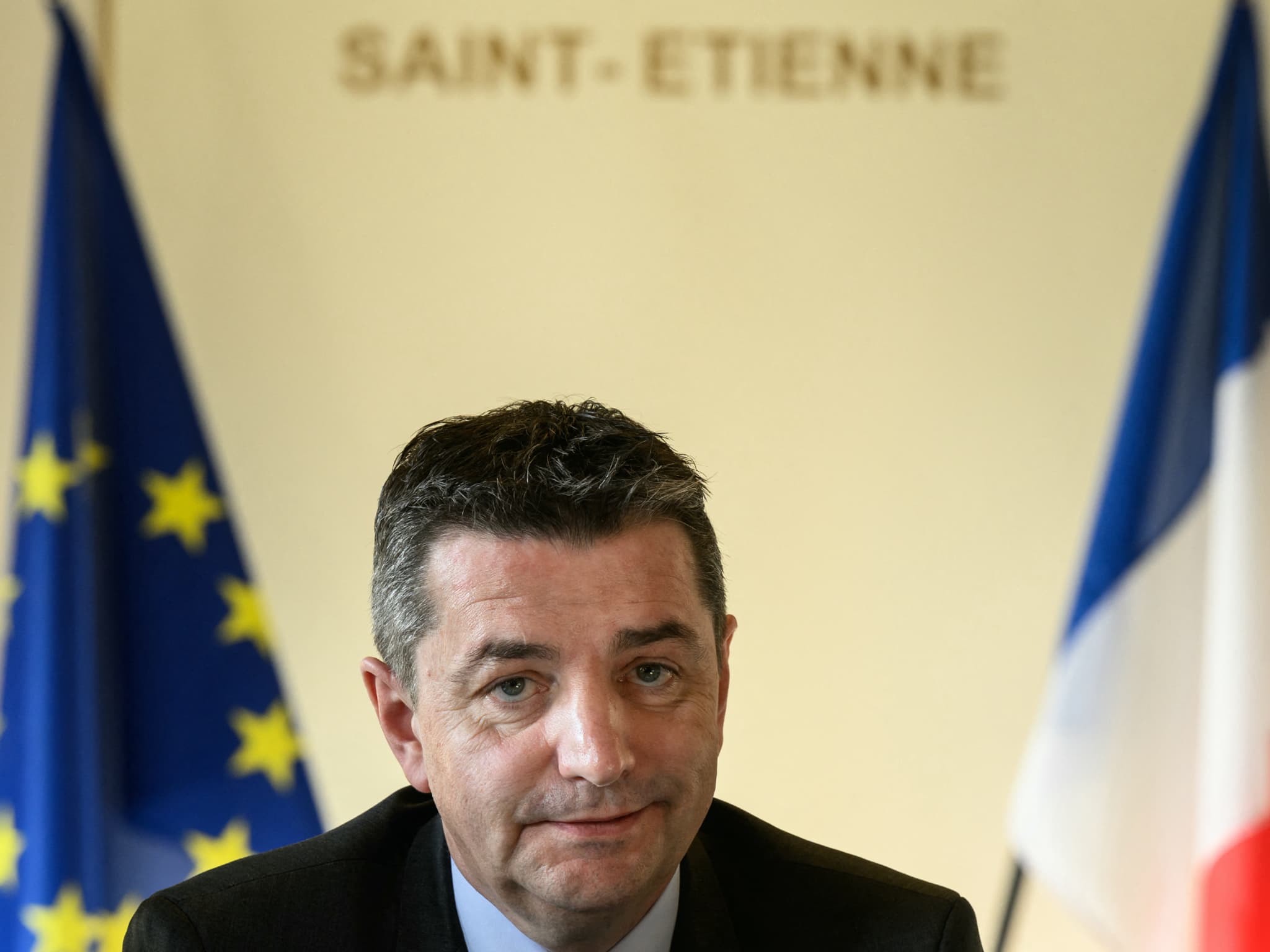 Chantage à la sextape: l'ex-maire de Saint-Étienne rejugé à partir de ce  lundi en appel à Lyon