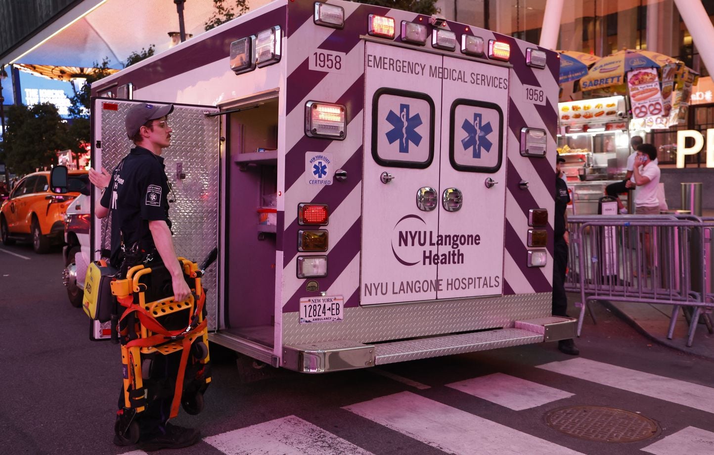 Etats-Unis : Attaque au couteau dans une gare de New York, à quelques  heures d'une finale NBA
