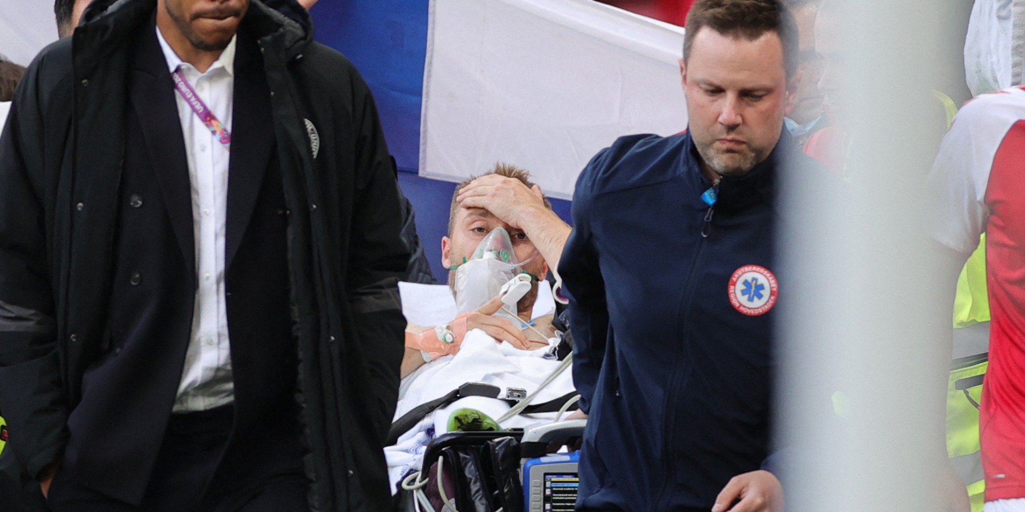 Euro : le Danois Christian Eriksen, victime d'un grave malaise en plein  match, est vivant