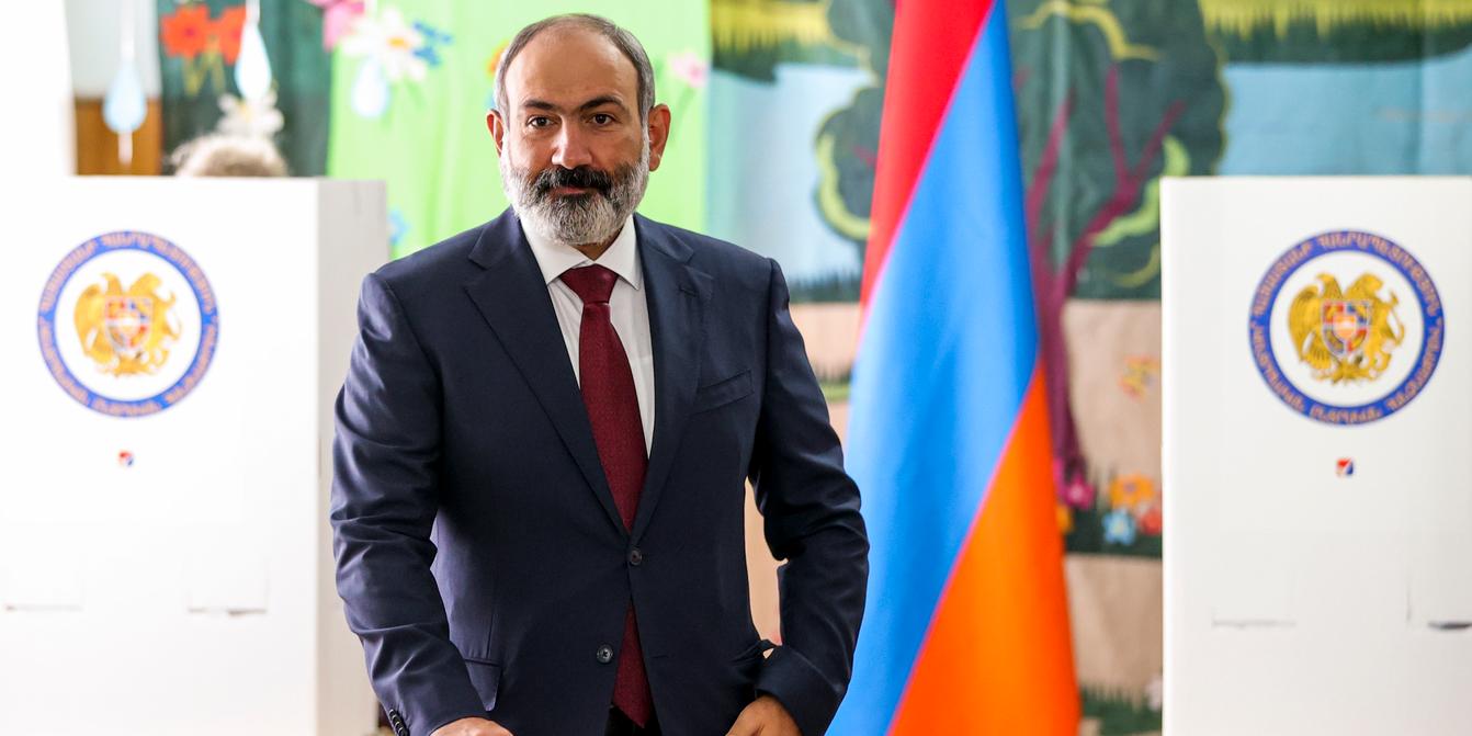 Législatives en Arménie : Nikol Pachinian largement vainqueur, son  adversaire conteste les résultats