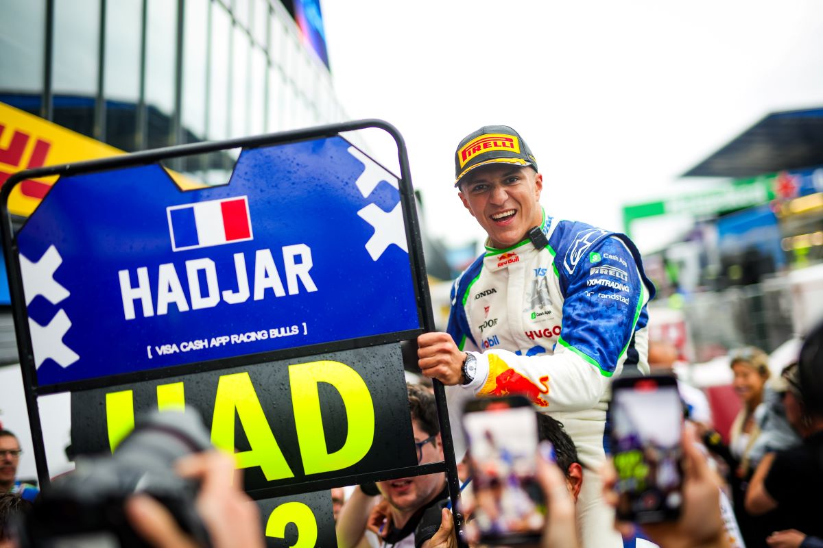 F1 - La presse internationale félicite Isack Hadjar après son premier podium|  AutoHebdo