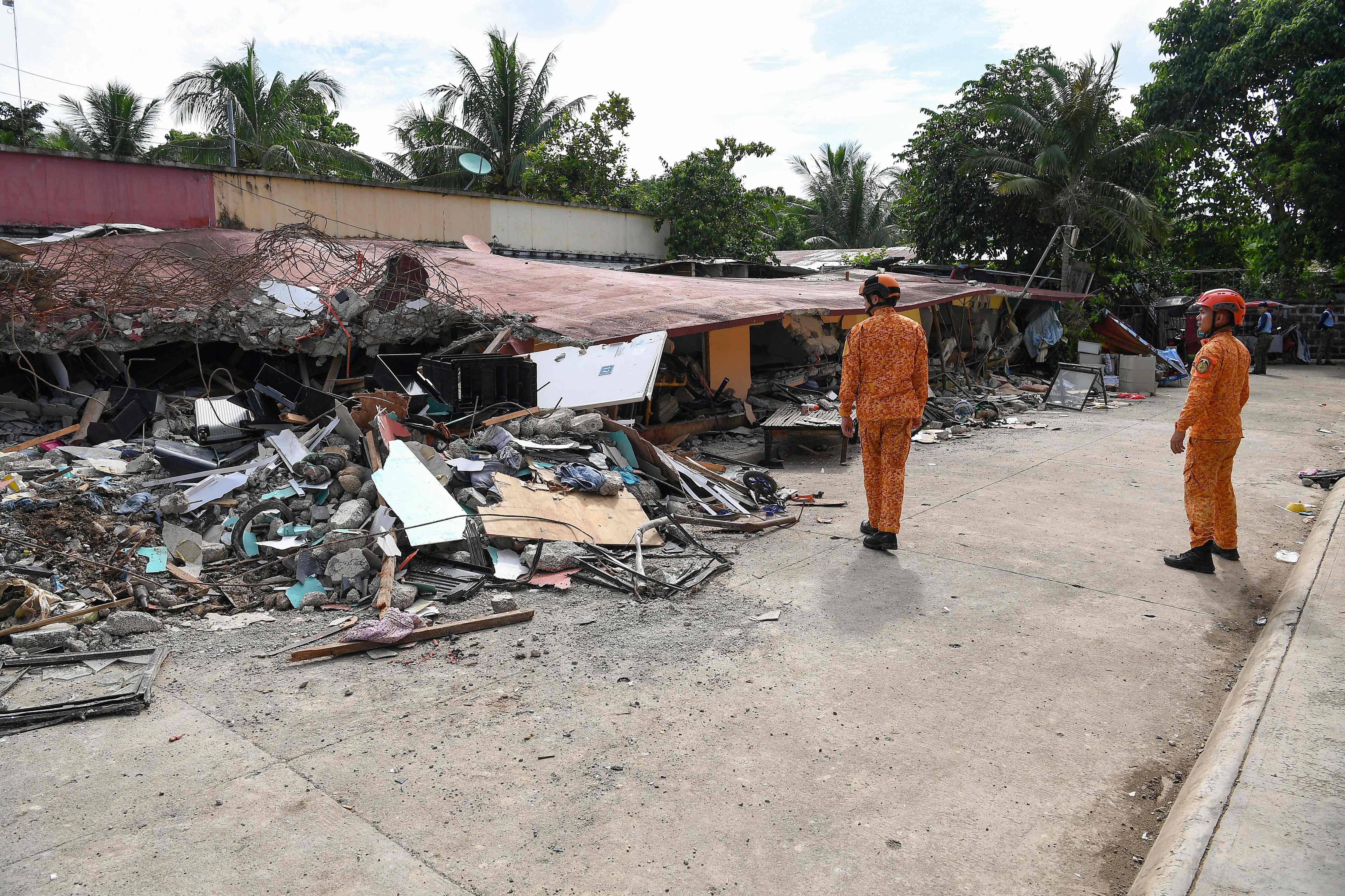 Aux Philippines, le bilan du séisme s'alourdit à 72 morts – Libération