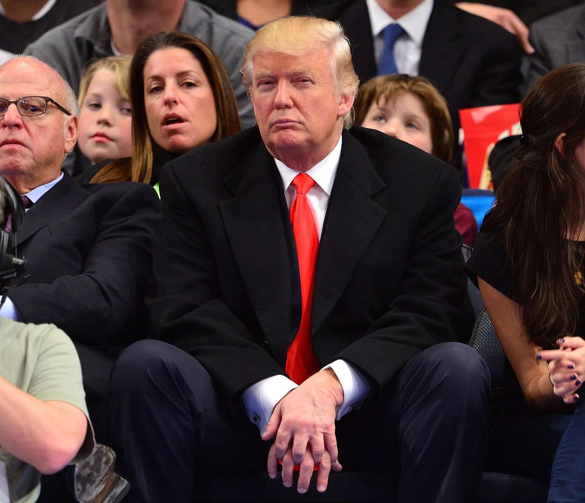 Donald Trump assistera au Game 3 des Finales NBA à New York. Le dispositif  de sécurité : 🔸 Pas de sacs à l'intérieur du Madison Square Garden 🔸 Les  fans doivent venir