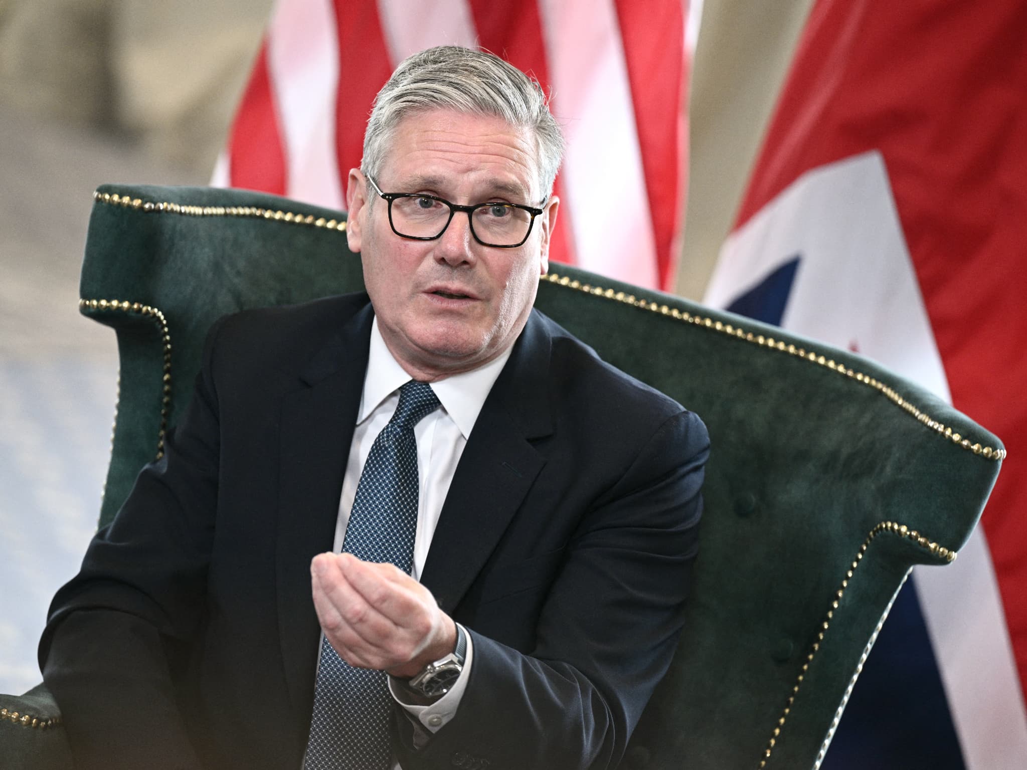 "La prochaine génération ne nous pardonnerait pas si nous n'agissons pas  maintenant": le Premier ministre anglais annonce son intention de légiférer  contre les "algorithmes addictifs" des réseaux sociaux.