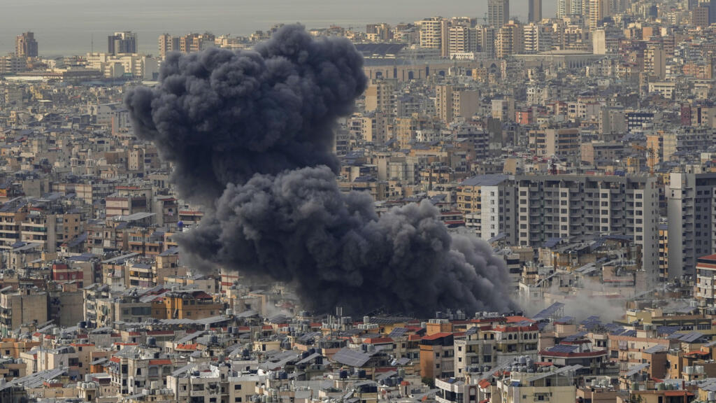 Liban: Israël bombarde la banlieue sud de Beyrouth pour la première fois  depuis le cessez-le-feu - RFI
