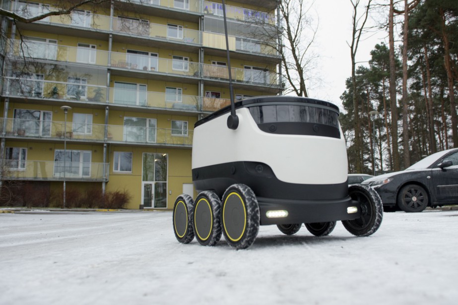 Un robot estonien fait des livraisons dans les rues de Tallinn