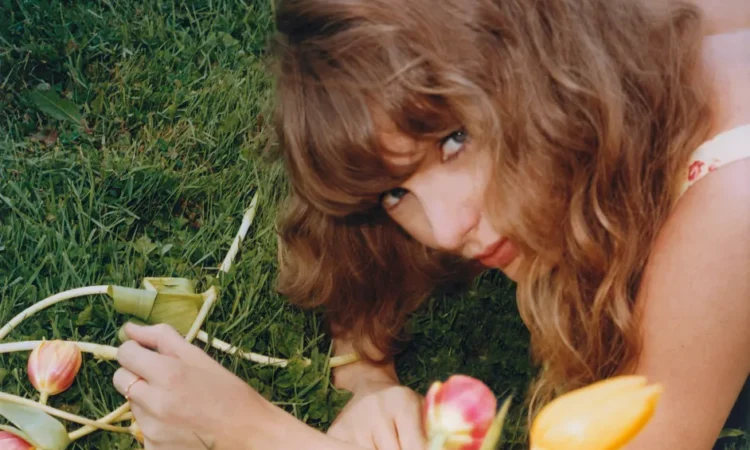 Taylor Swift retrouve ses racines country avec "I Knew It, I Knew You" pour  "Toy Story 5" ! - News - RockUrLife - webzine rock, metal, alternatif, pop,  punk, indie