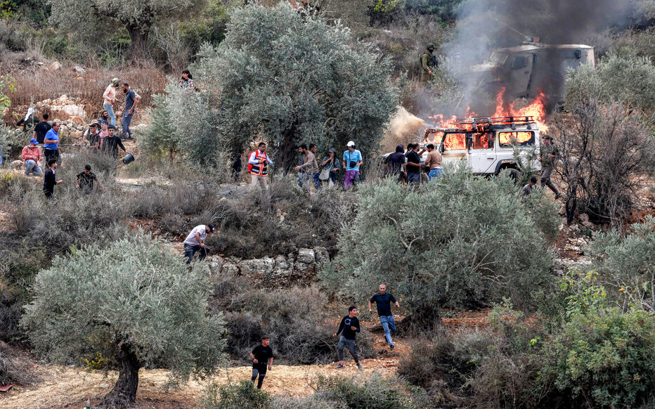 On a tout le temps peur » : en Cisjordanie, la cueillette des olives sous la  menace des colons - Le Parisien