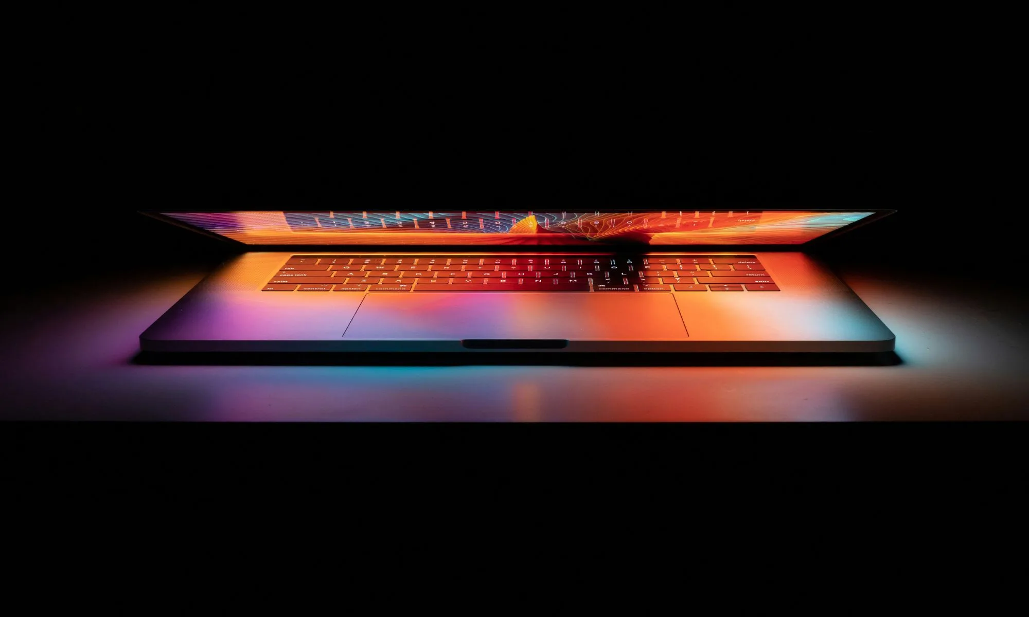 macOS 27 pourrait finalement mettre fin au support des Mac Intel et  apporter des mises à niveau plus intelligentes pour Siri