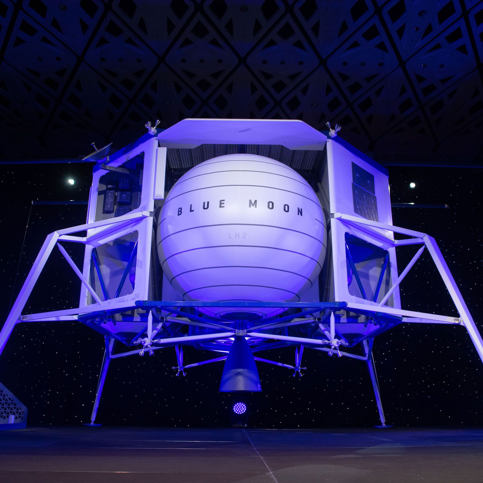 Jeff Bezos Unveils Blue Origin's Prototype of a Lunar Lander | WIRED