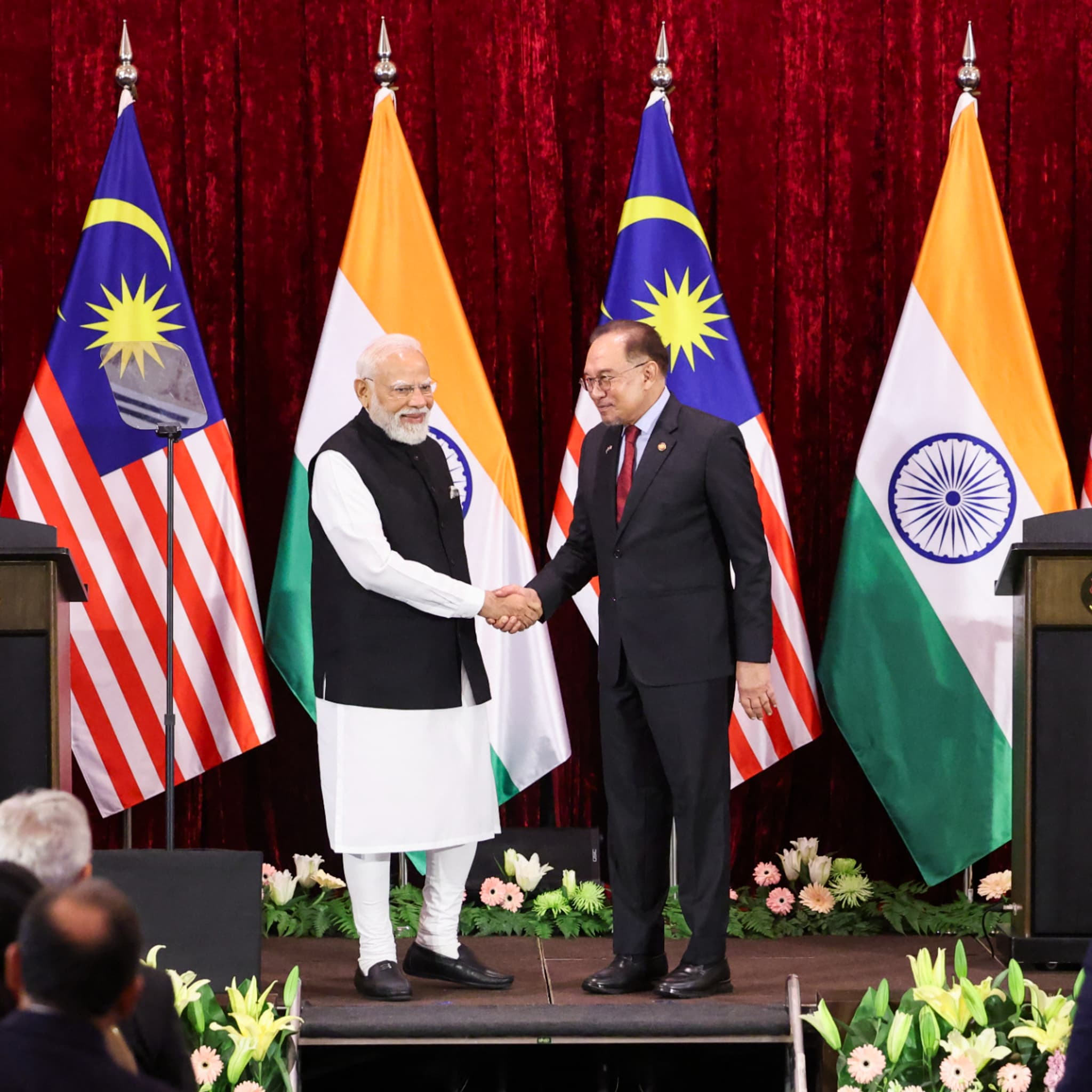 L'un est déjà le 6e exportateur mondial, l'autre investit pour développer  cette industrie: l'Inde et la Malaisie renforcent leur coopération autour  des semi-conducteurs