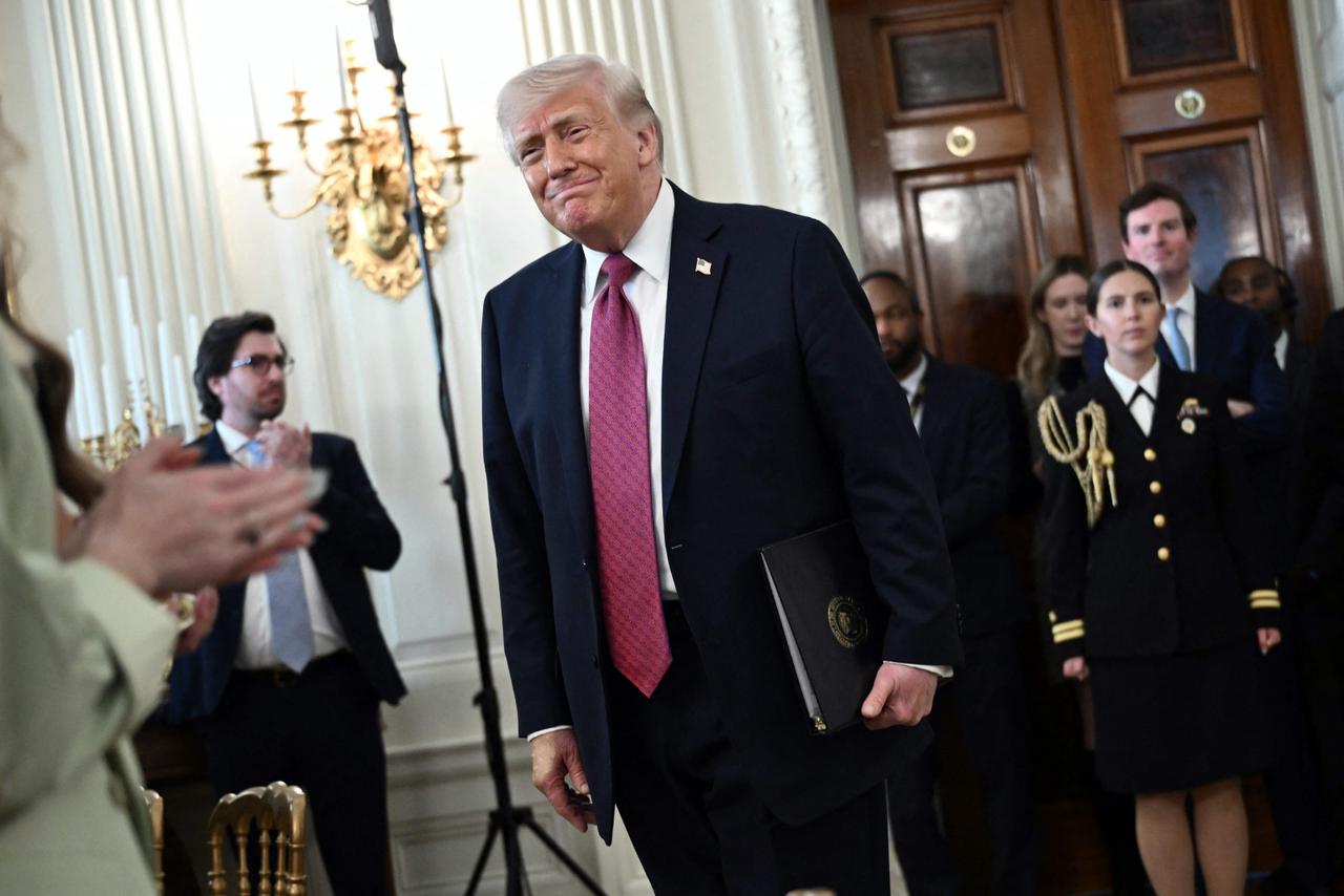 Trump prolonge le cessez-le-feu avec l'Iran, “une autre chance” pour la  diplomatie