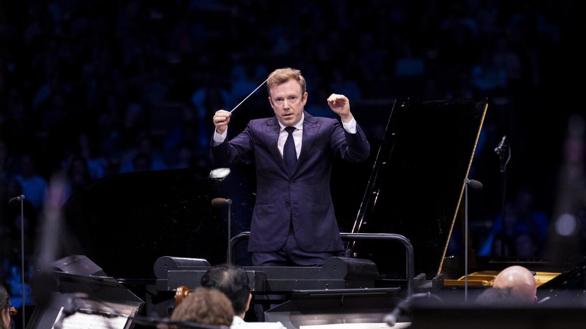 Los Angeles Philharmonic names Daniel Harding its next music director - Los  Angeles Times