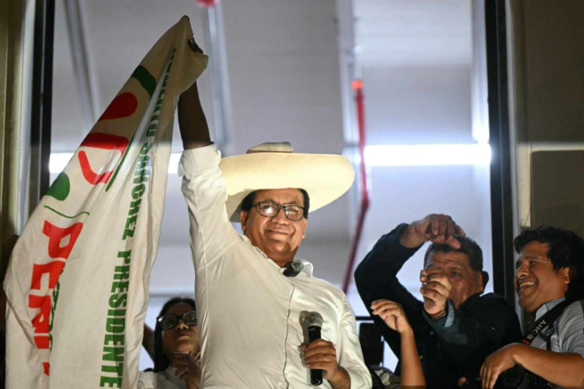 Présidentielle au Pérou: le candidat de gauche Sanchez passe en tête dans  un duel au coude à coude - 08/06/2026 à 20:49 - Boursorama