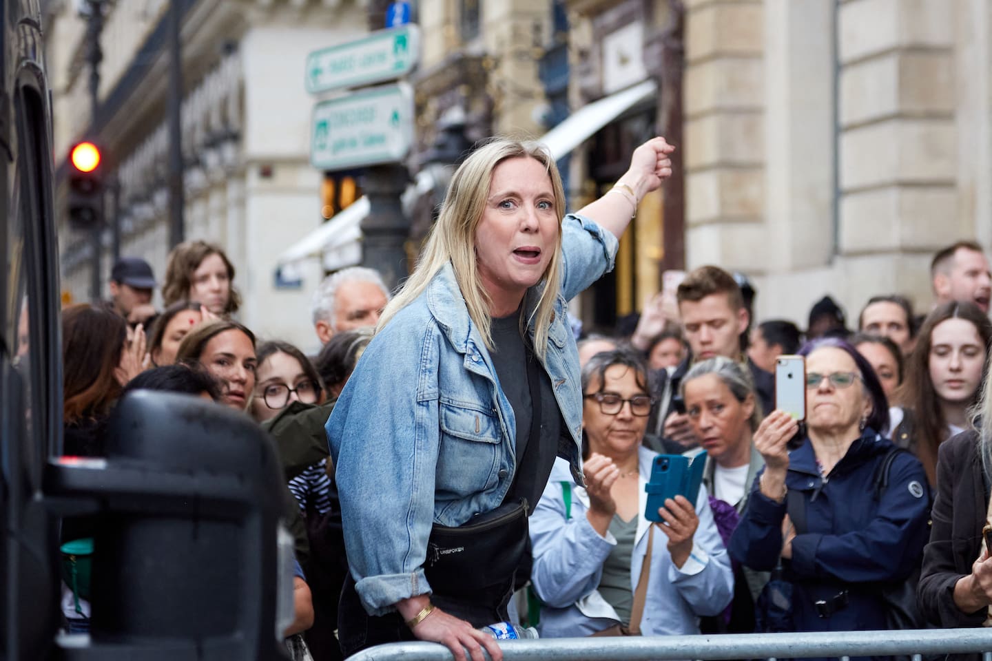 Affaire Lyhanna : la réalisatrice et militante Andréa Bescond a été placée  en garde à vue à l'issue du rassemblement lundi place Vendôme à Paris –  Libération