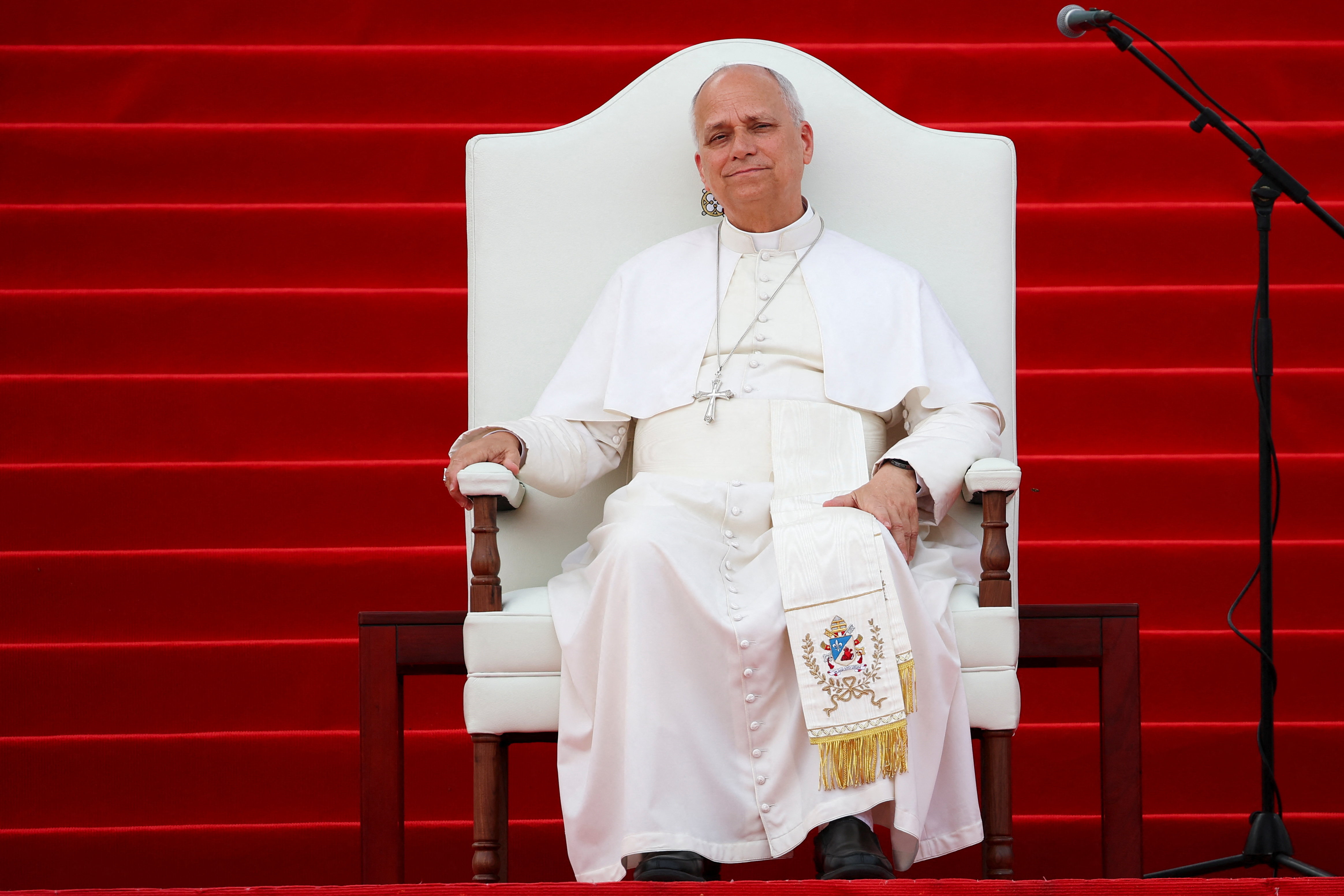 Désarmer l'IA» : le pape Léon XIV alerte sur les dangers de «nouveaux  esclavages» dans sa première encyclique – Libération