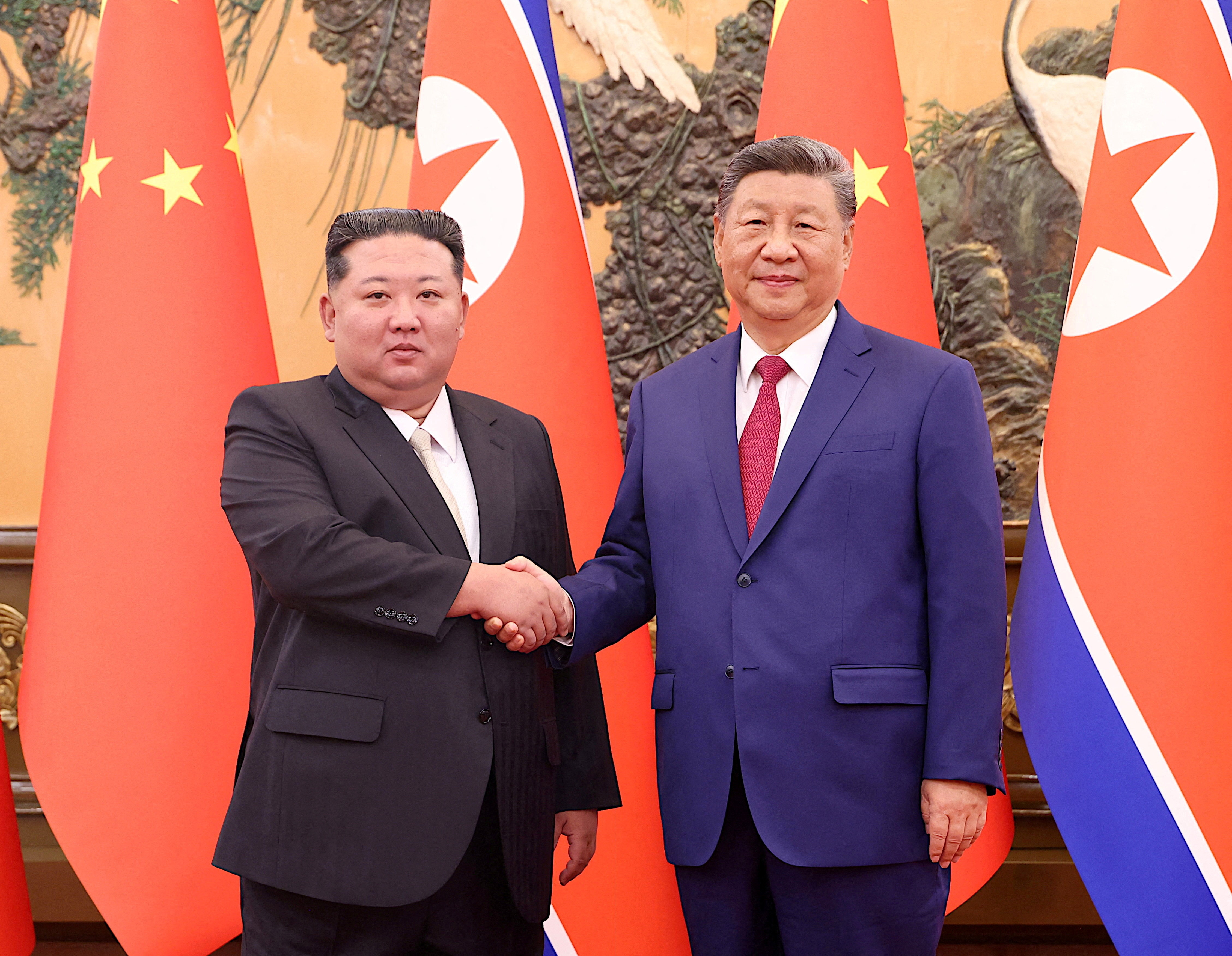 A Pyongyang, Xi Jinping veut resserrer les liens avec son protégé nord-coréen  – Libération